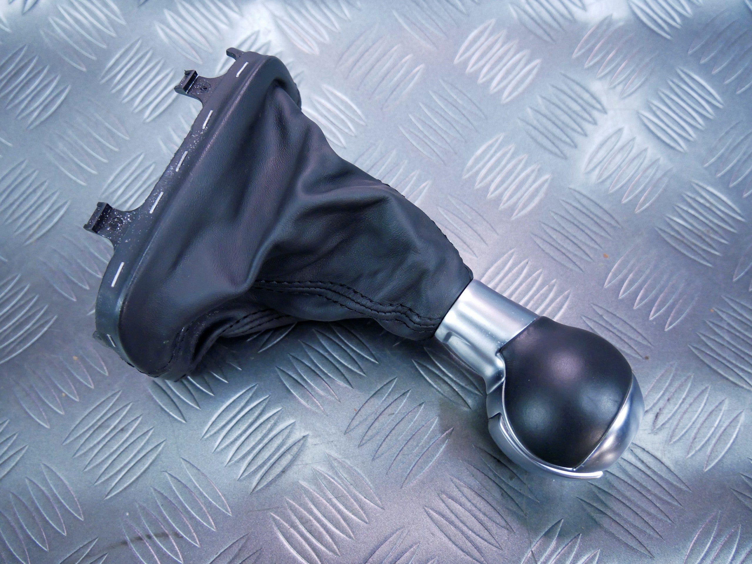 Gałka biegów S-TRONIC 8U1713139F AUDI Q3 8U0