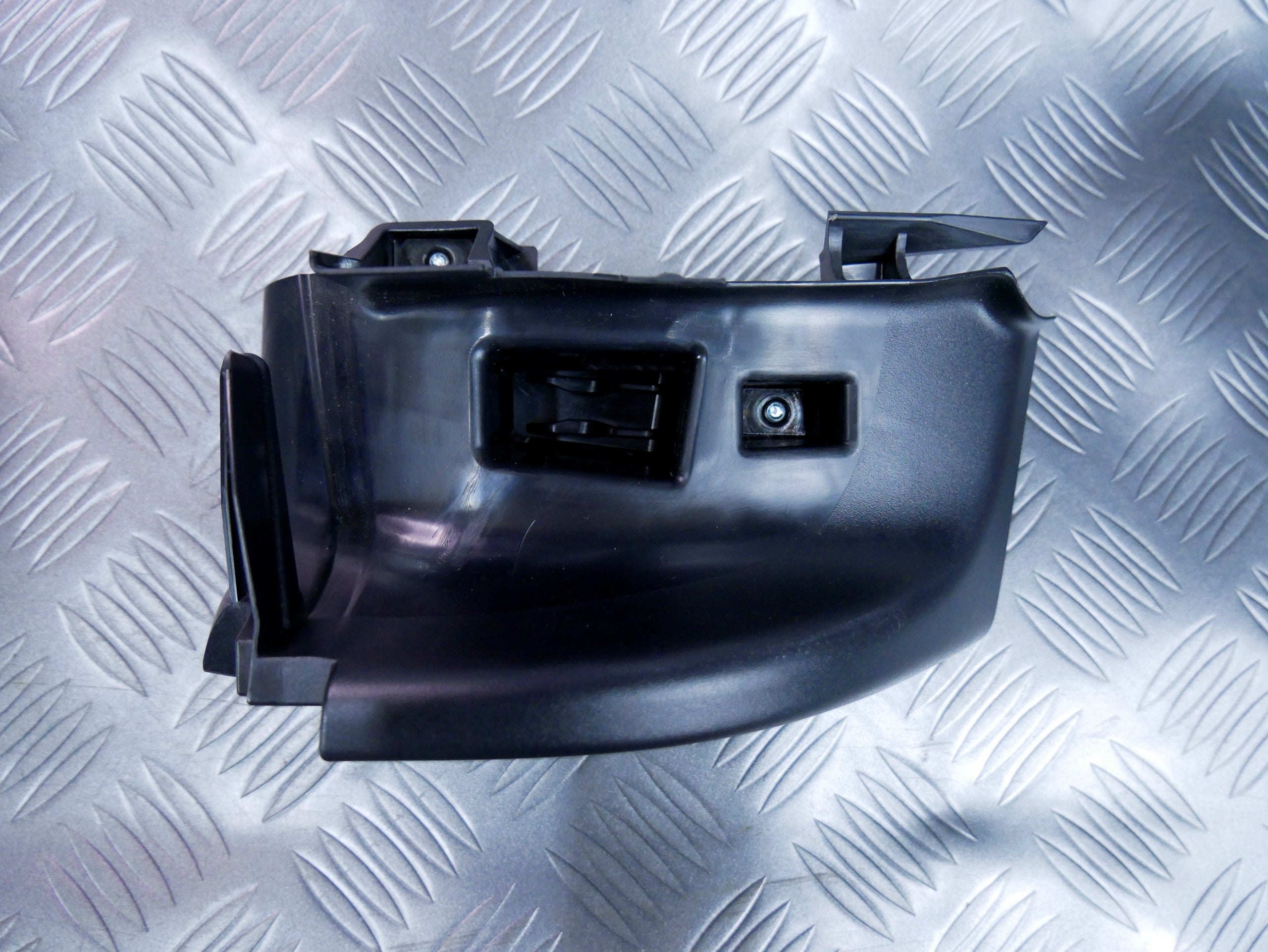 Prowadnica pasa tył lewa 8U0857791 AUDI Q3 8U0