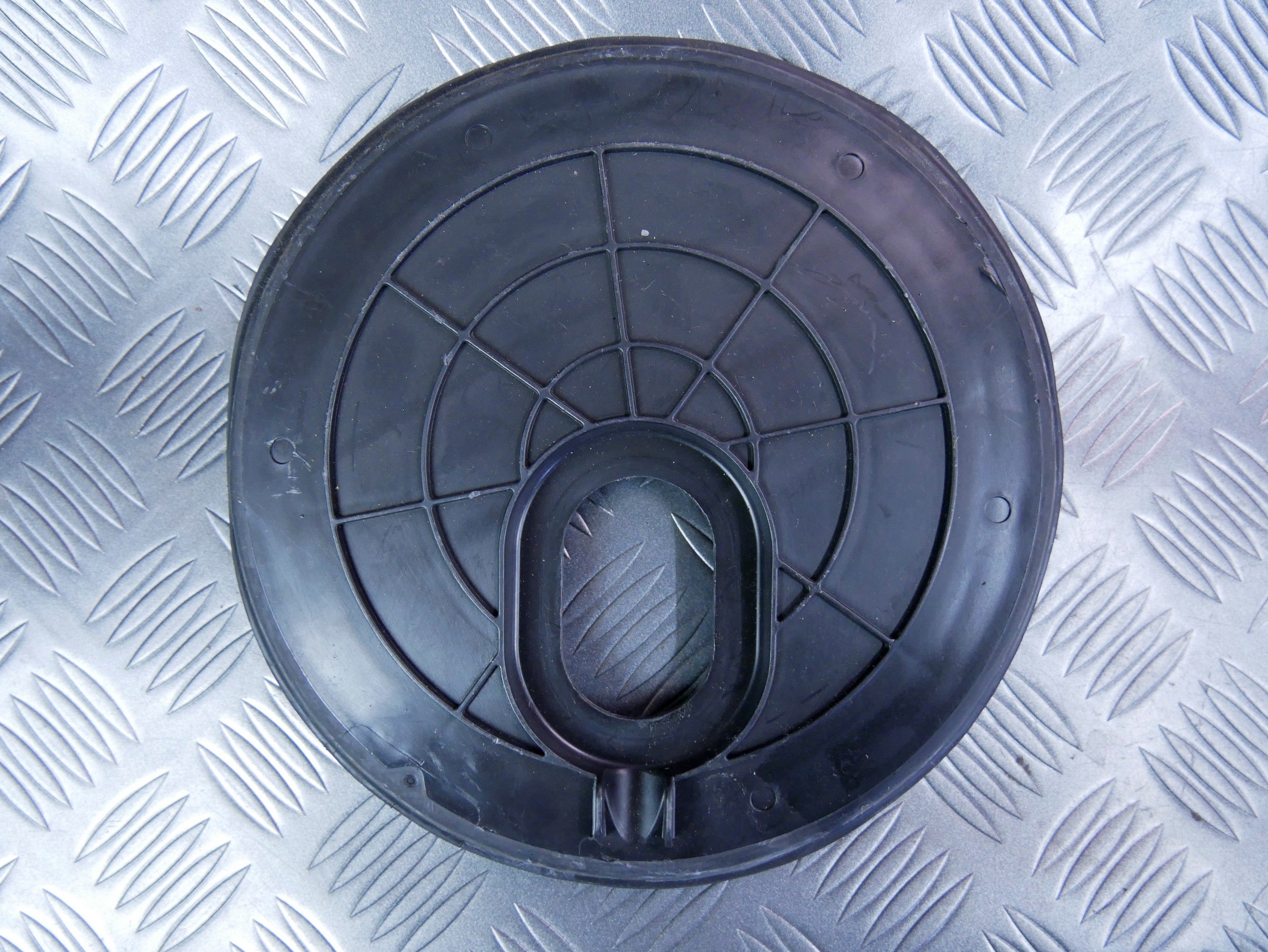 Osłona pokrywa pompy paliwa 5N0803961 AUDI Q3 8U0