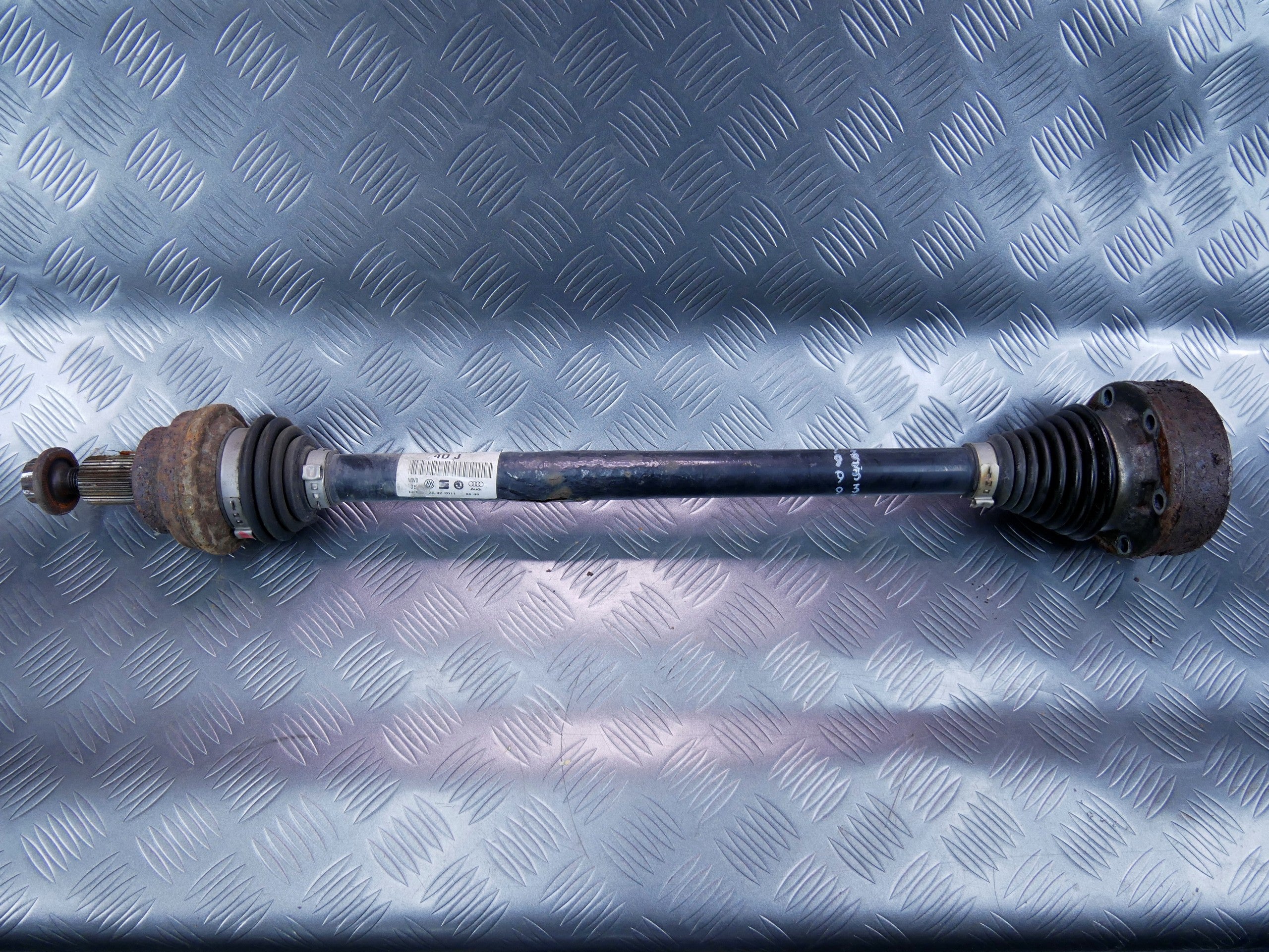 Półoś tył tylna prawa 1K0501204D AUDI Q3 8U0 2.0 TFSI