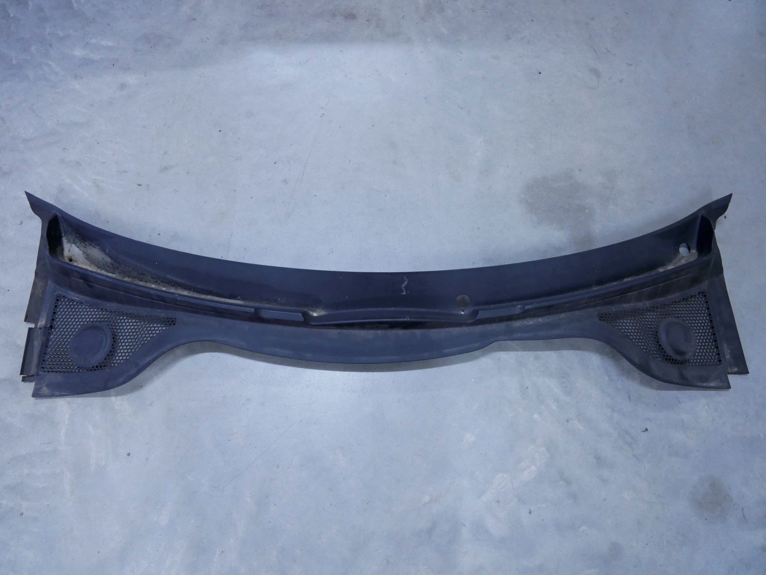 Podszybie europa 8U1819403 AUDI Q3 8U0