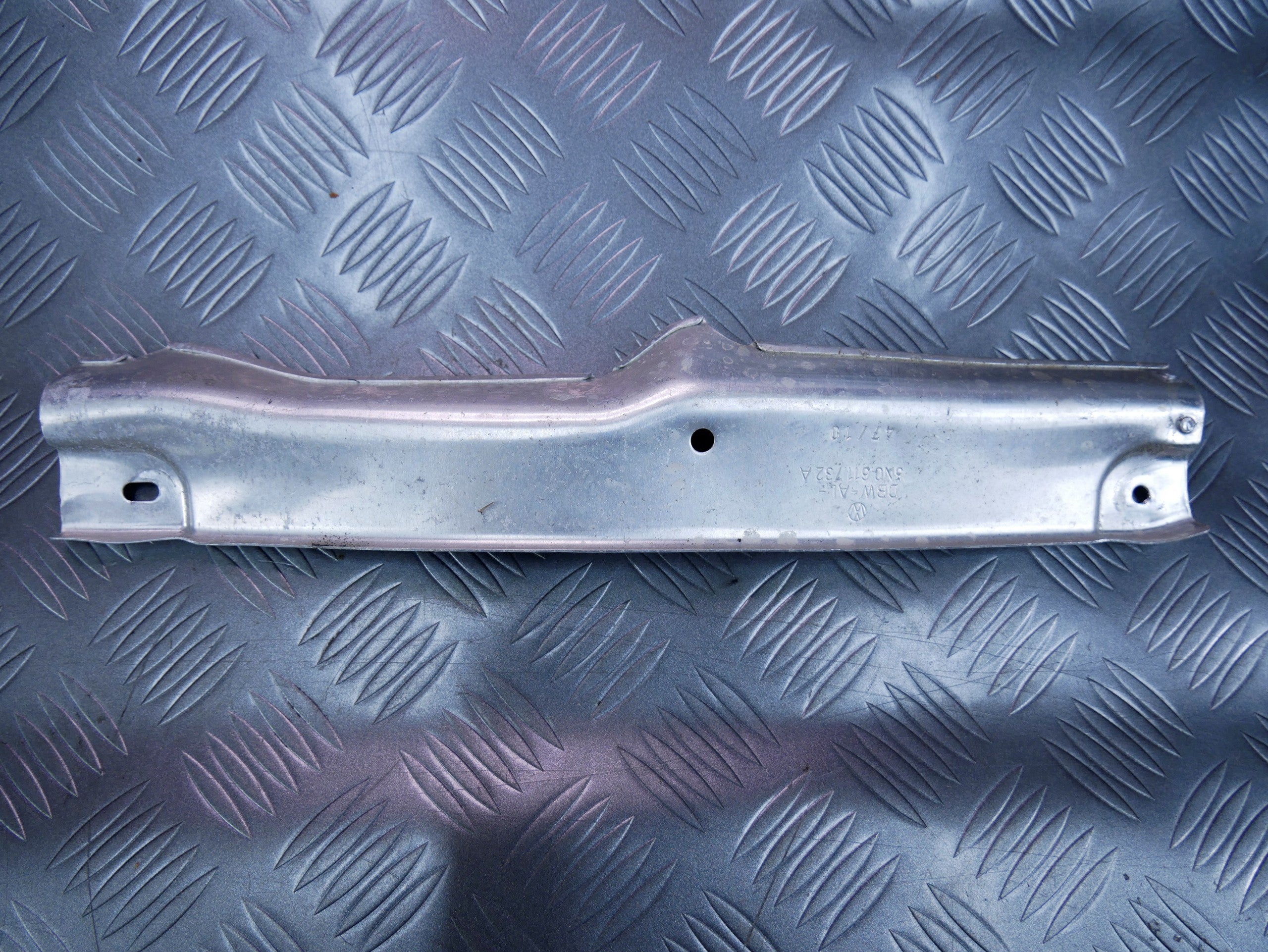 Osłona termiczna 5N0611732A AUDI Q3 8U0