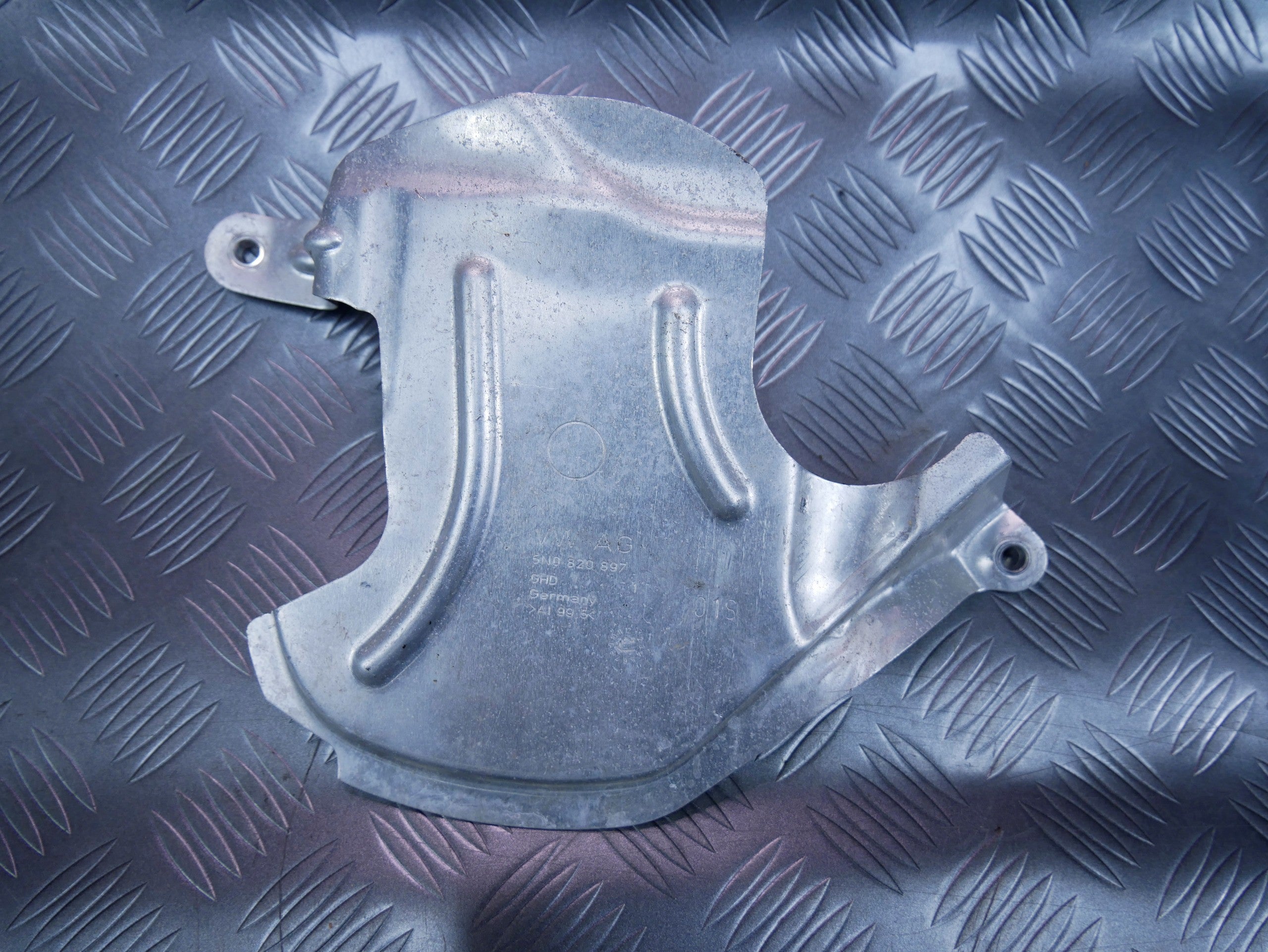 Osłona termiczna 5N0820897 AUDI Q3 8U0