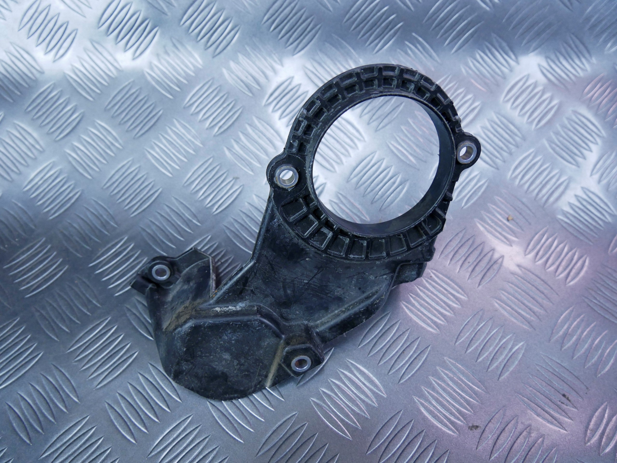 Osłona obudowa rozrządu 04C109175D AUDI Q3 8U0 1.4 TFSI