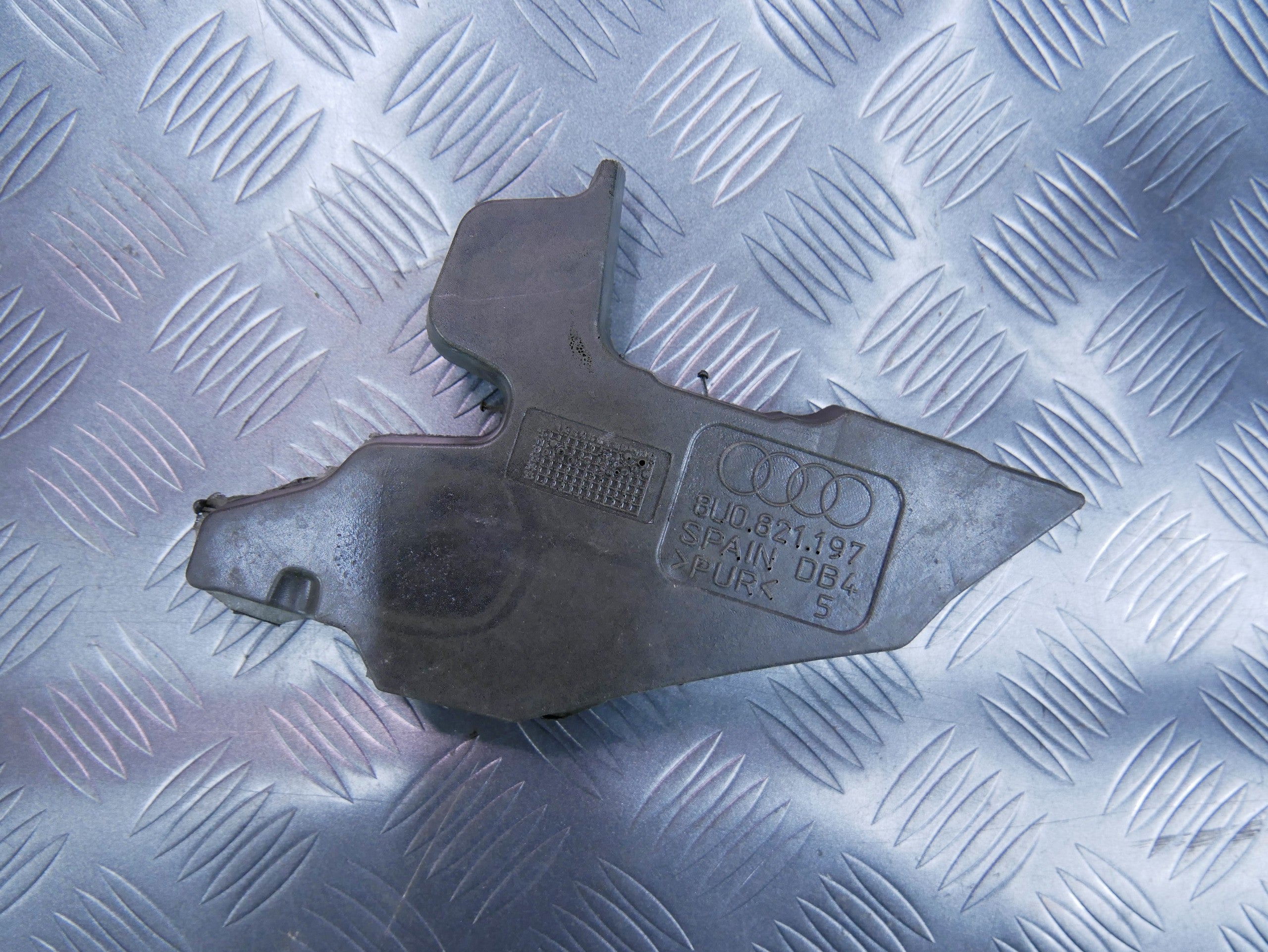 Pianka wygłuszenie błotnika prawe lewe 8U0821197 AUDI Q3 8U0