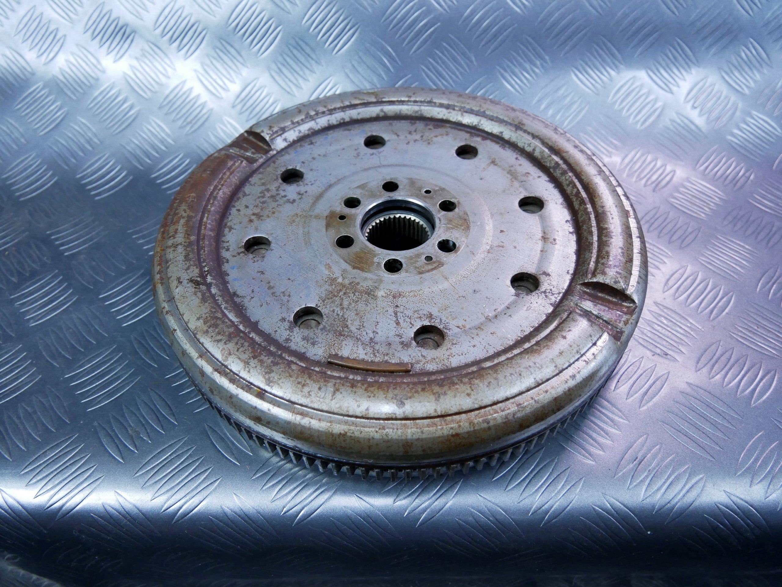 Koło dwumasowe DSG 04E105266E AUDI Q3 8U0 1.4 TFSI