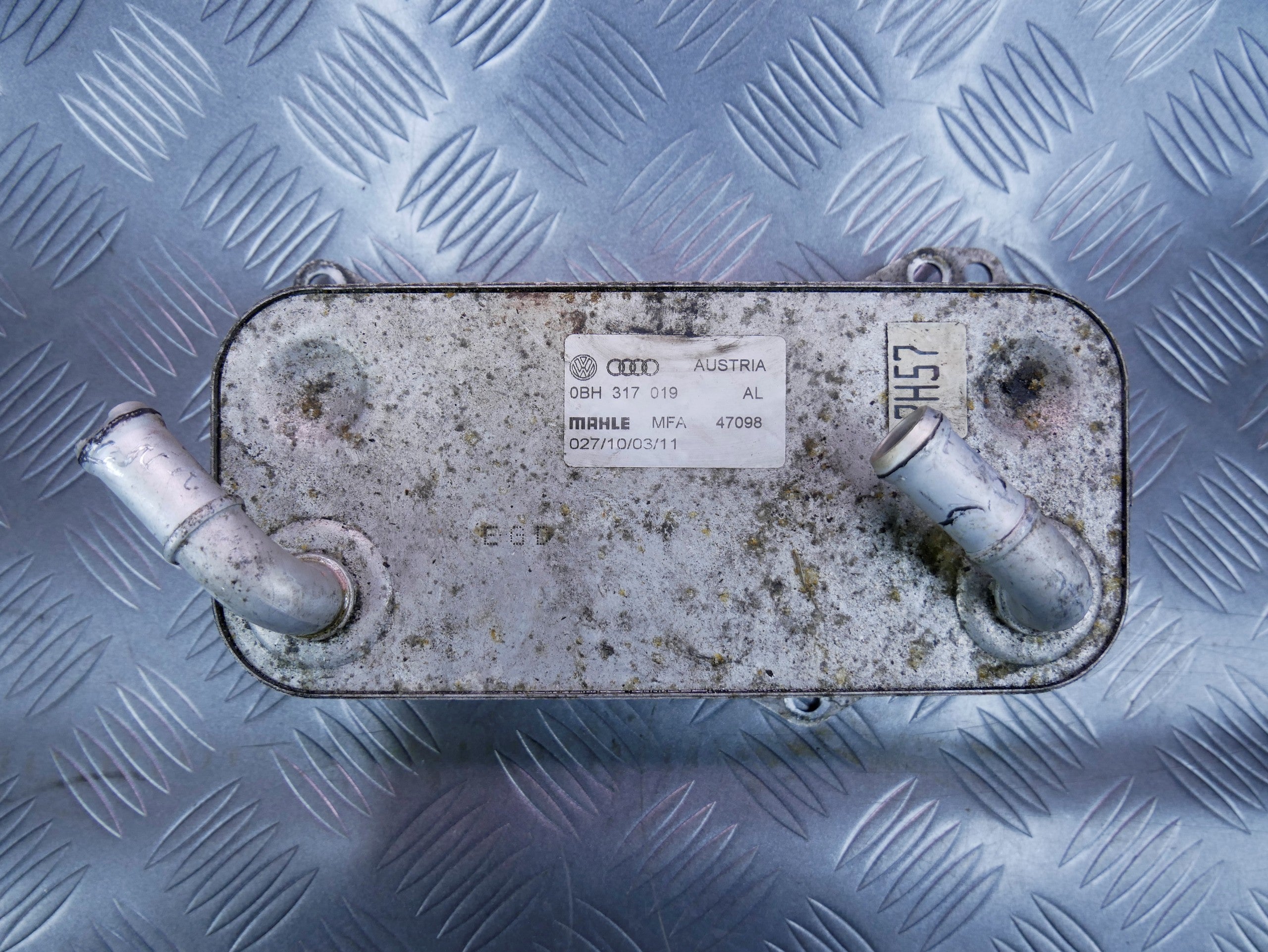 Chłodnica oleju 0BH317019AL AUDI Q3 8U0 20 TFSI