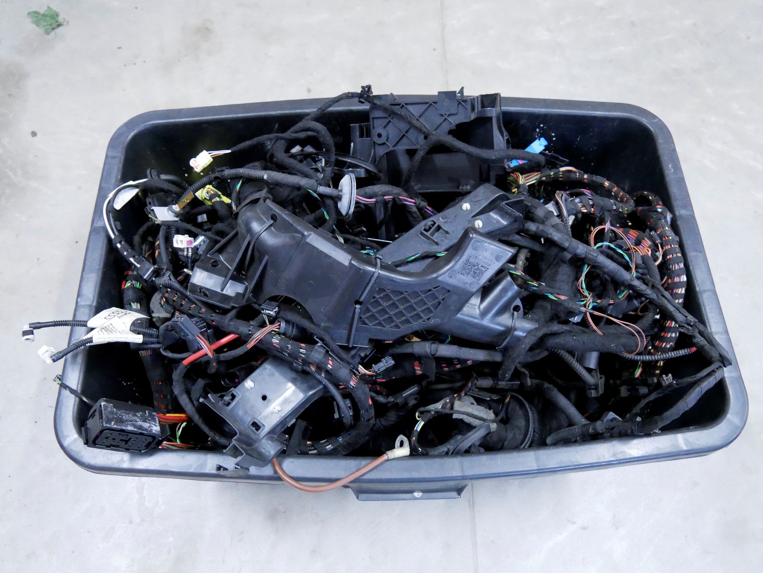 Wiązka instalacja wnętrza EUROPA AUDI Q3 8U0 TFSI XENON MMI SOLAR