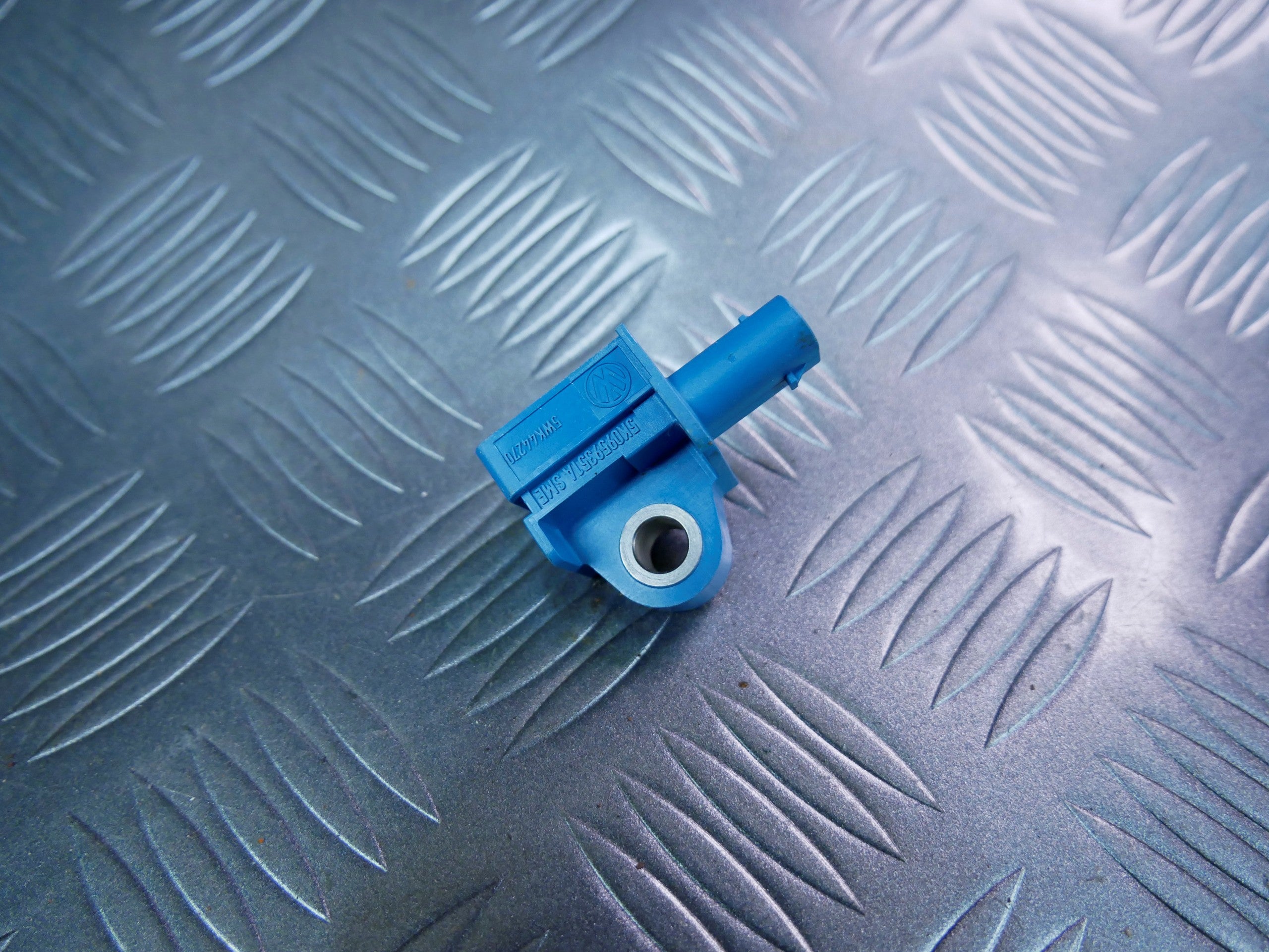 Czujnik zderzeniowy uderzenia 5K0959351A AUDI Q3 8U0