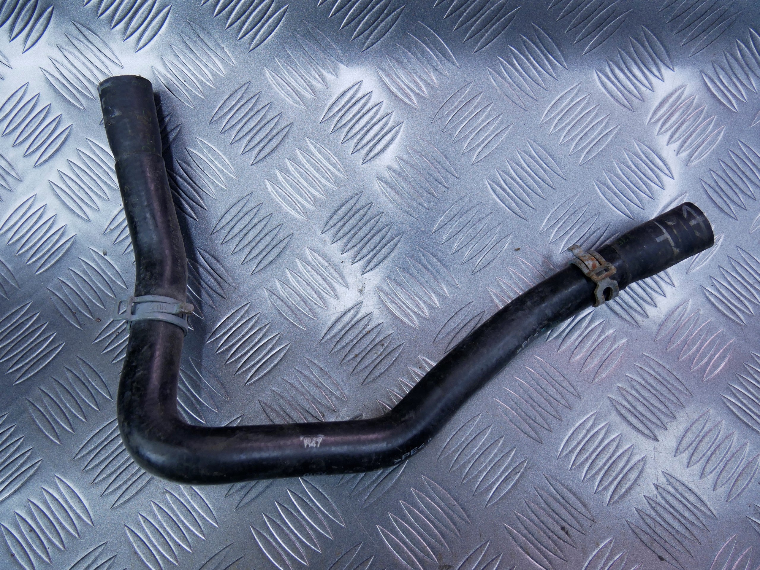 Rura wąż wody 7L6815986A AUDI Q7 4L LIFT 3.0 TFSI