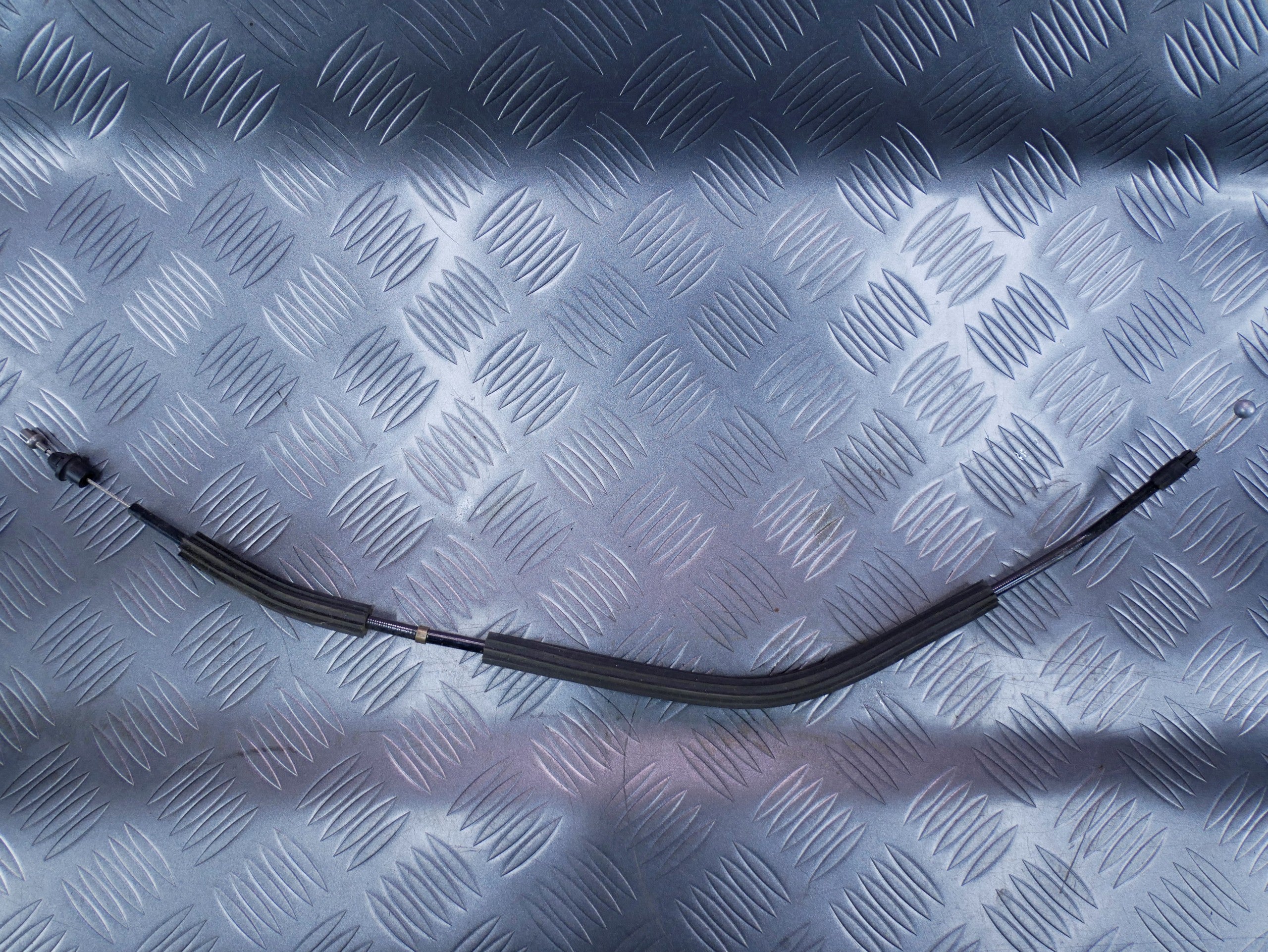 Linka cięgno hamulca ręcznego 4L1712306A AUDI Q7 4L LIFT