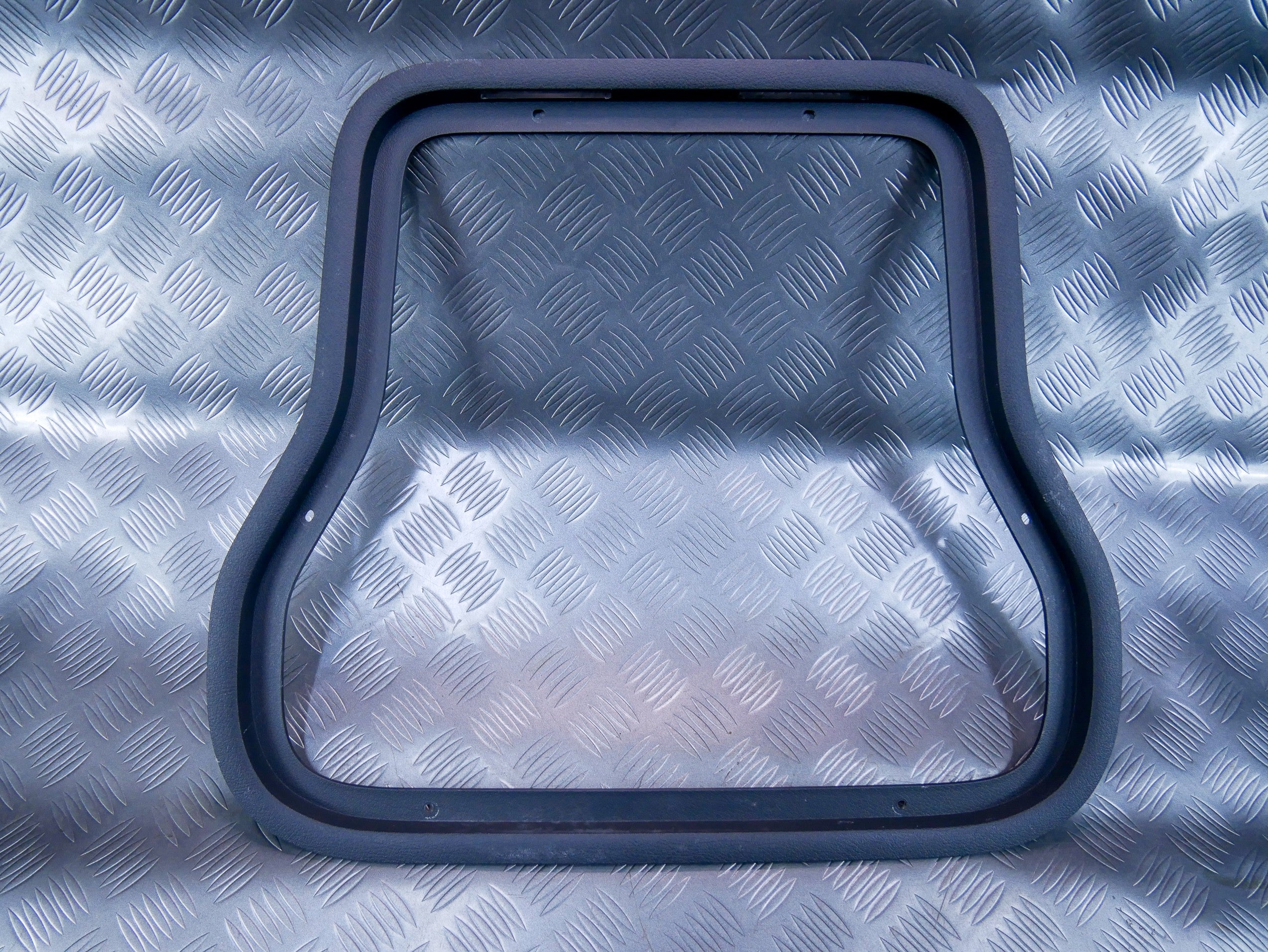 Stelaż ramka osłona schowka podłogi 2K0864134 VW CADDY III IV