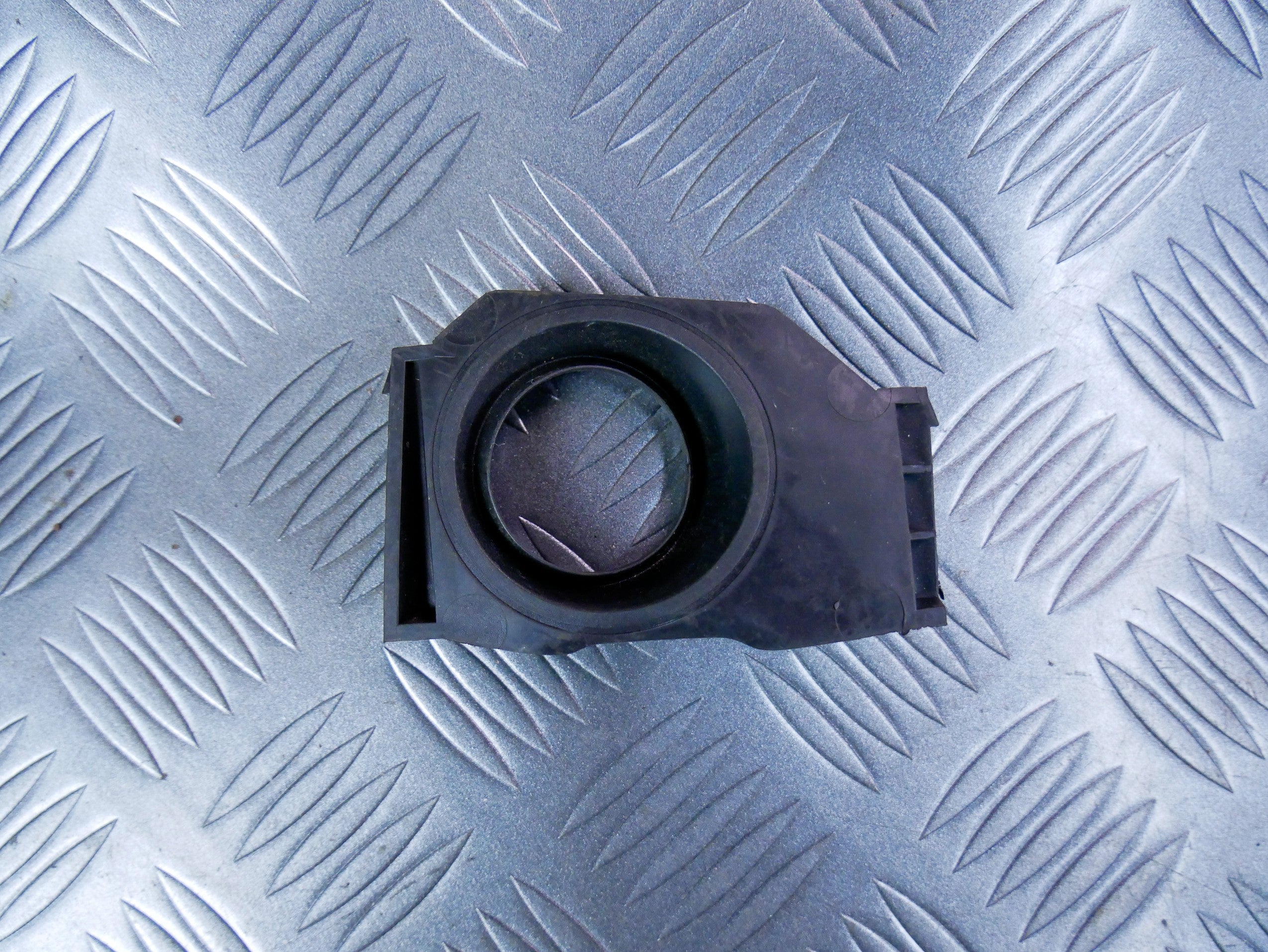 Ramka obudowa stacyjki 2K0905869 VW CADDY III IV