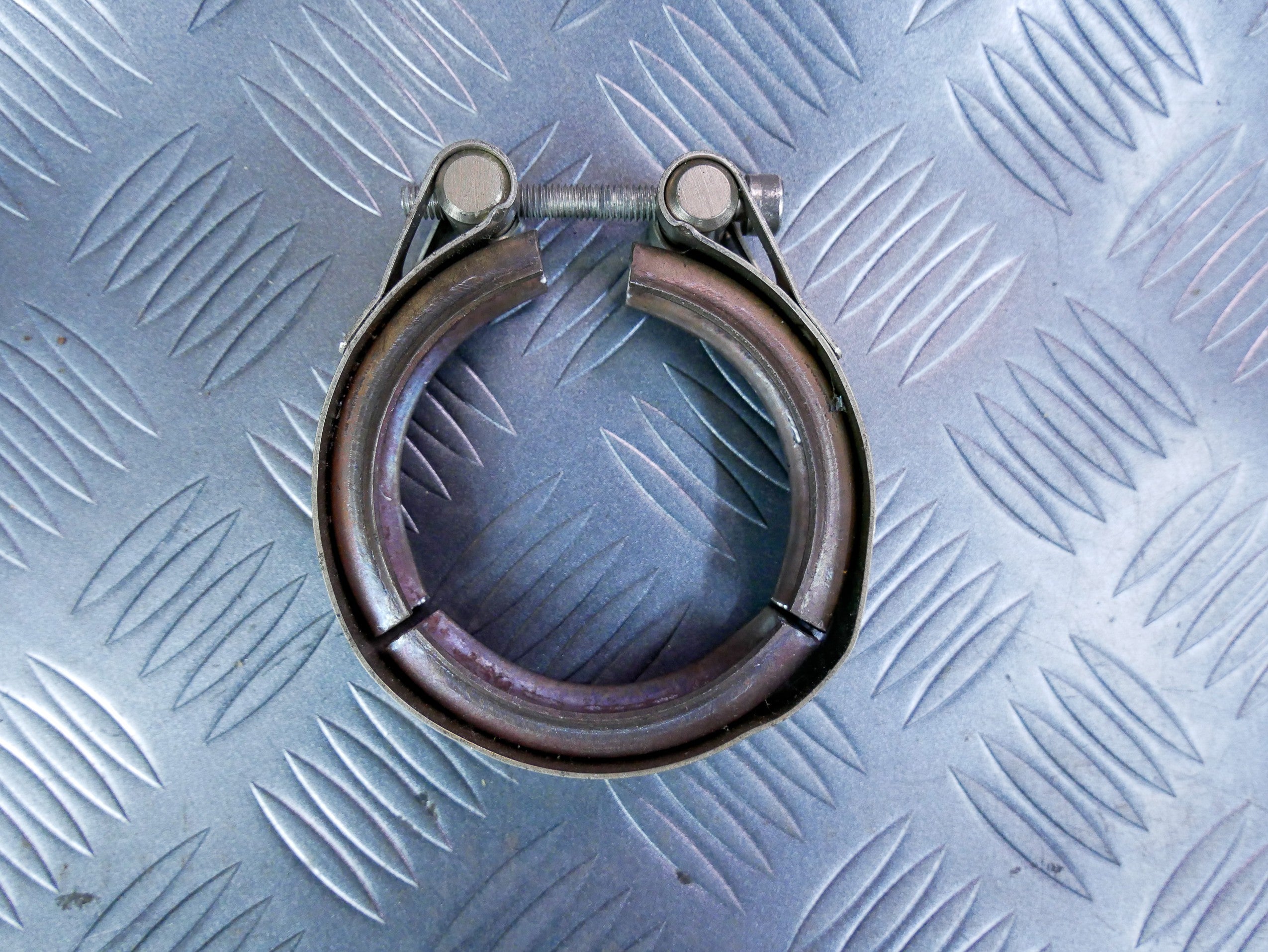 Oryginalny łącznik obejma wydechu 1K0253725 VW CADDY III IV