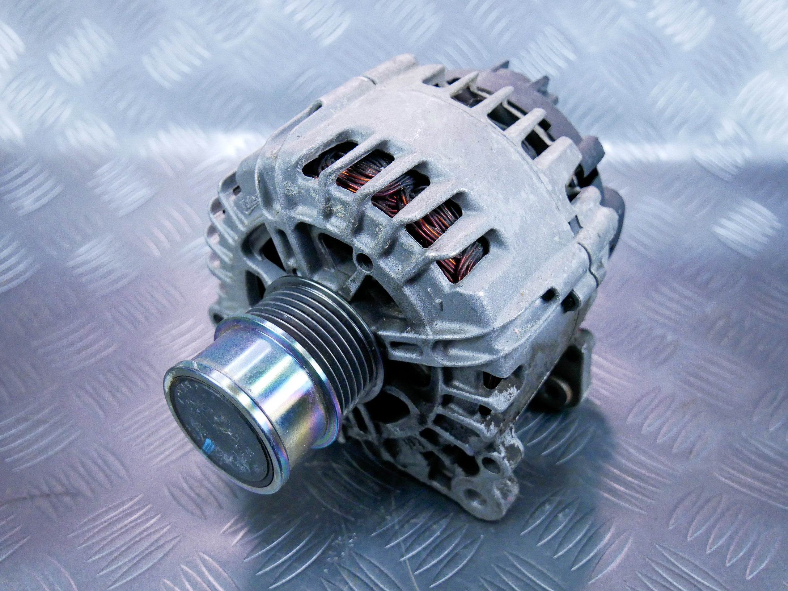 Alternator 04E903021Q VW CADDY III IV 1.4 TSI