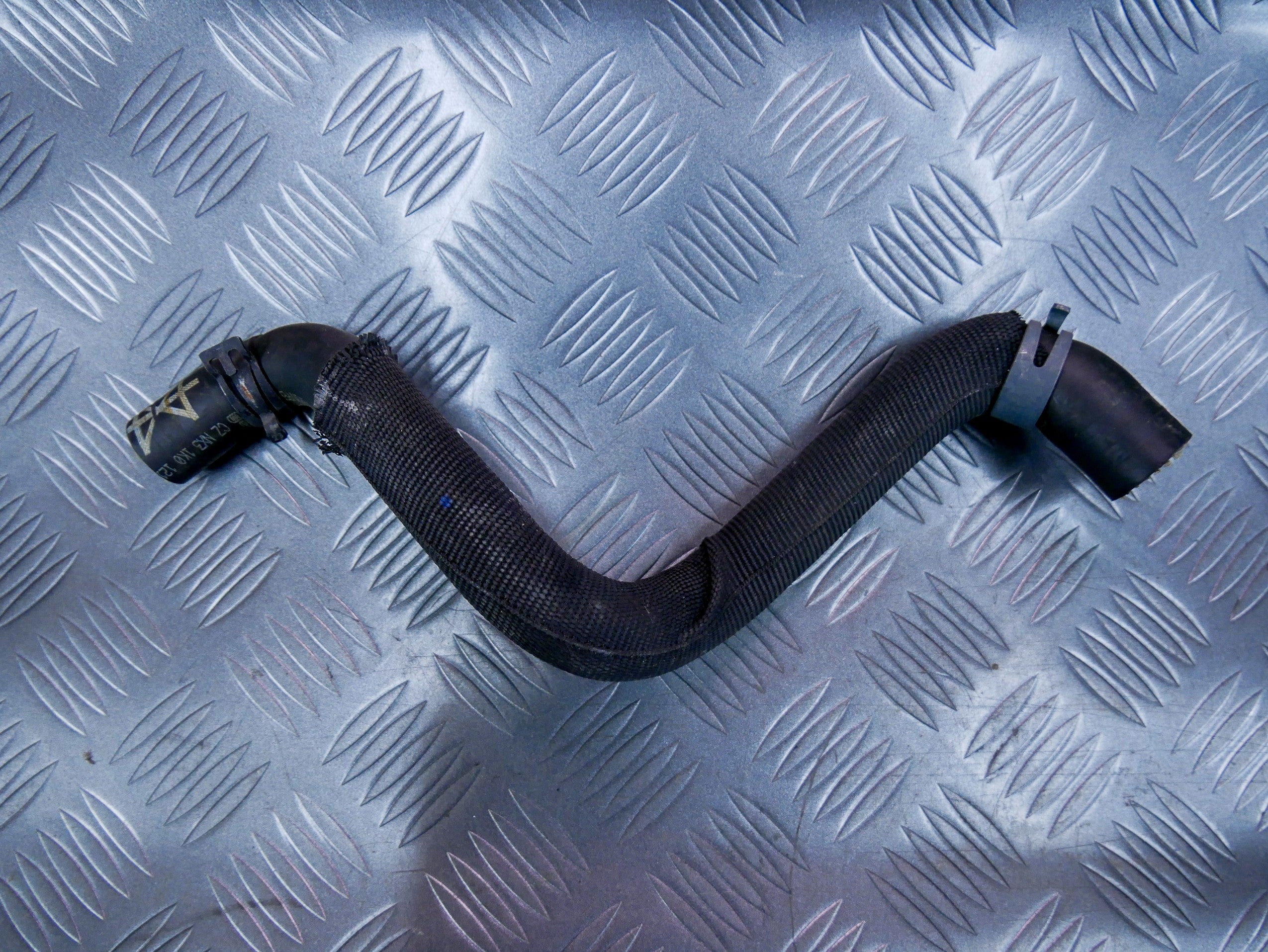 Rura wąż wody 1K0121063AD VW CADDY IV 1.4 TSI