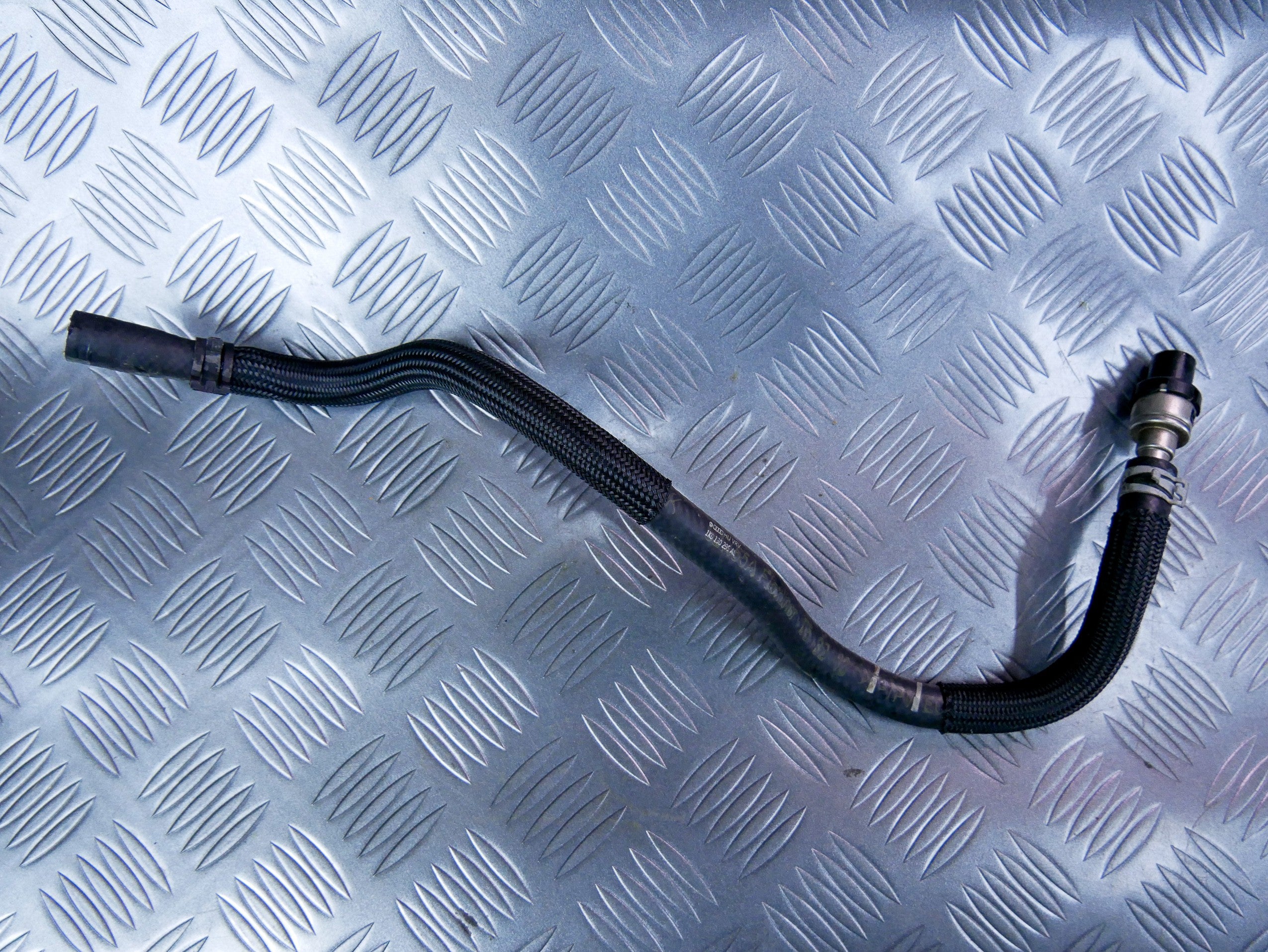 Rurka przewód wąż paliwa 1K0130295AL VW CADDY IV 2.0 TDI