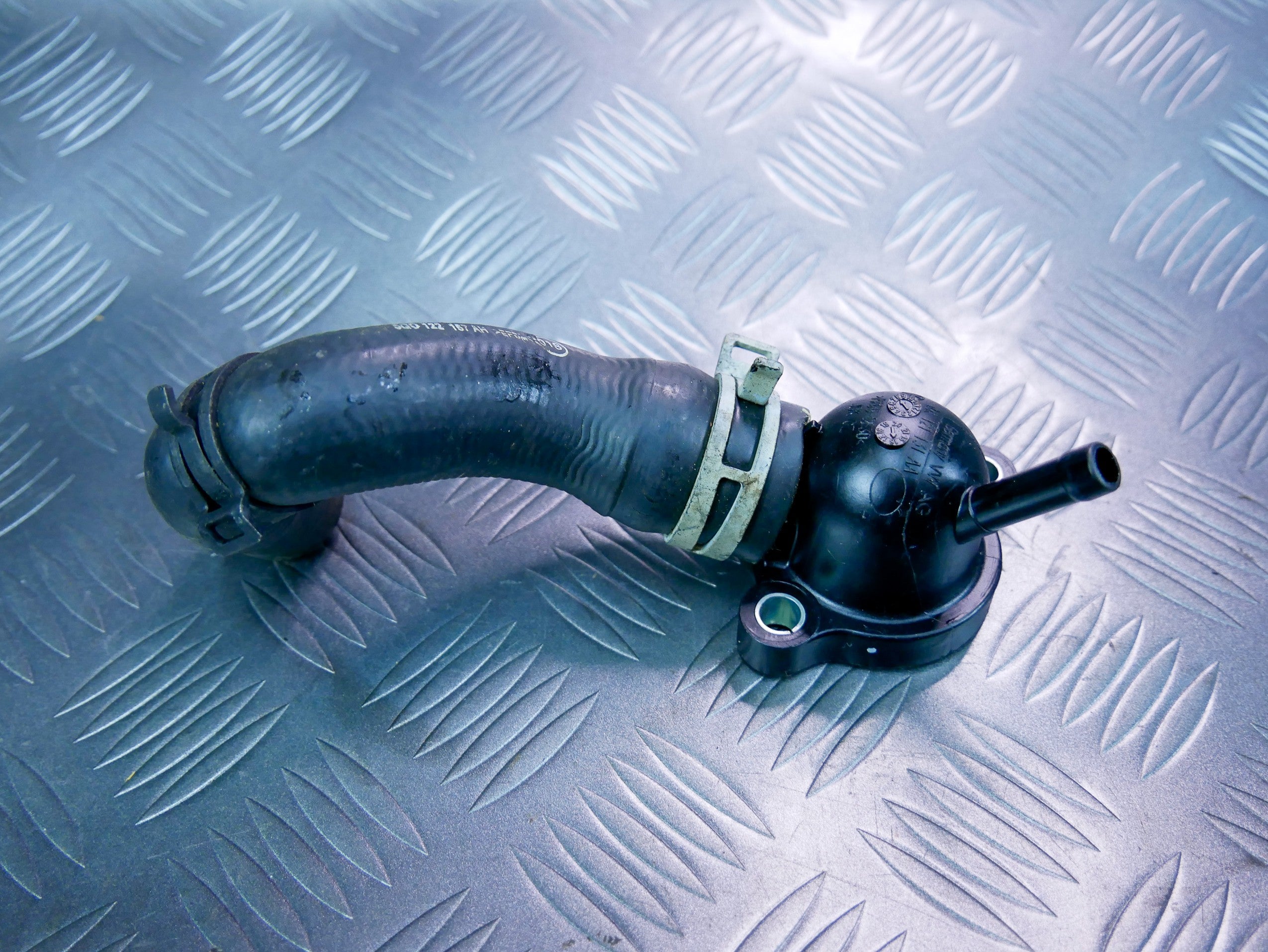 Rura wąż przewód wody 5Q0122157AH VW CADDY IV 2.0 TDI