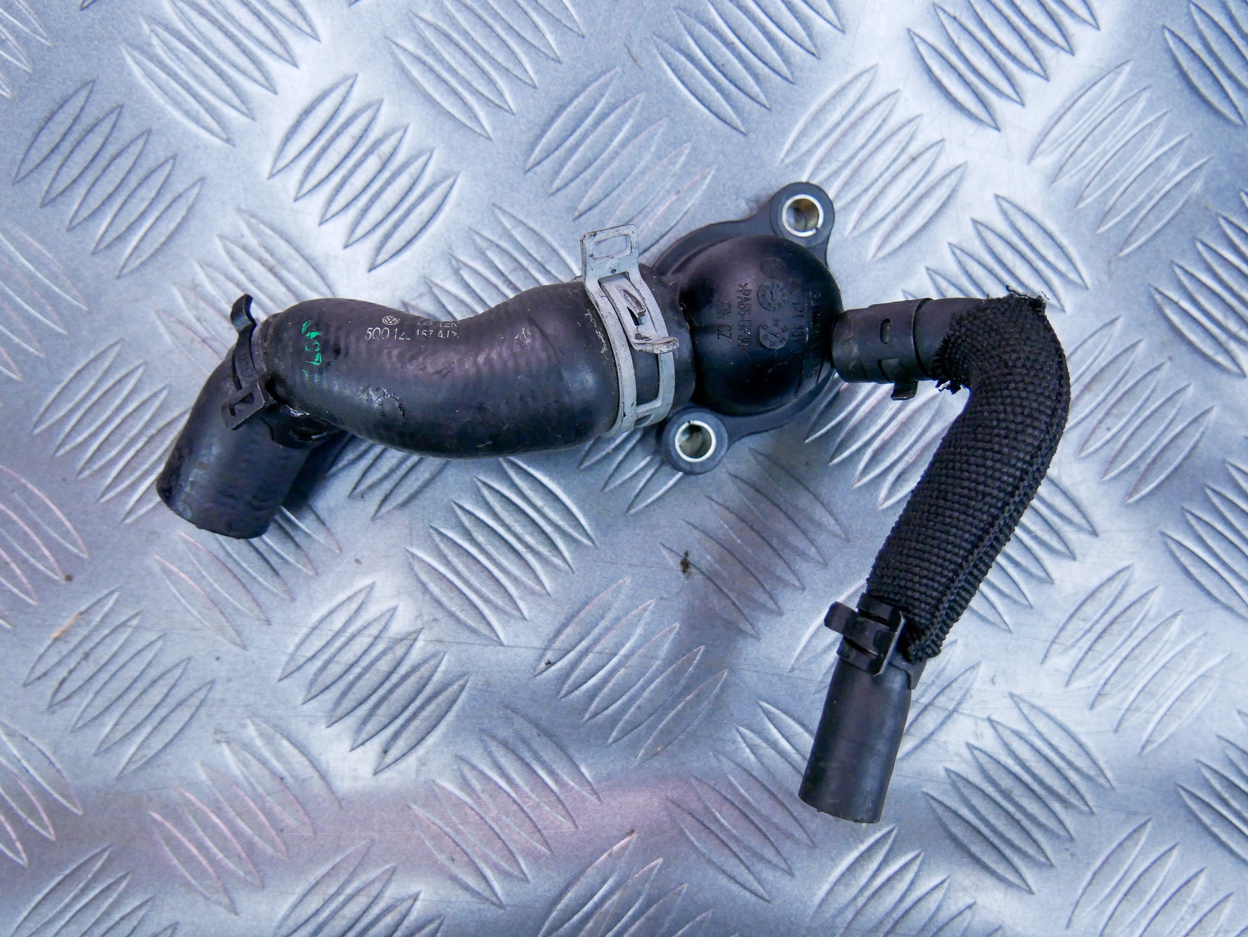 Rura wąż przewód wody 5Q0122157AH VW CADDY IV 2.0 TDI