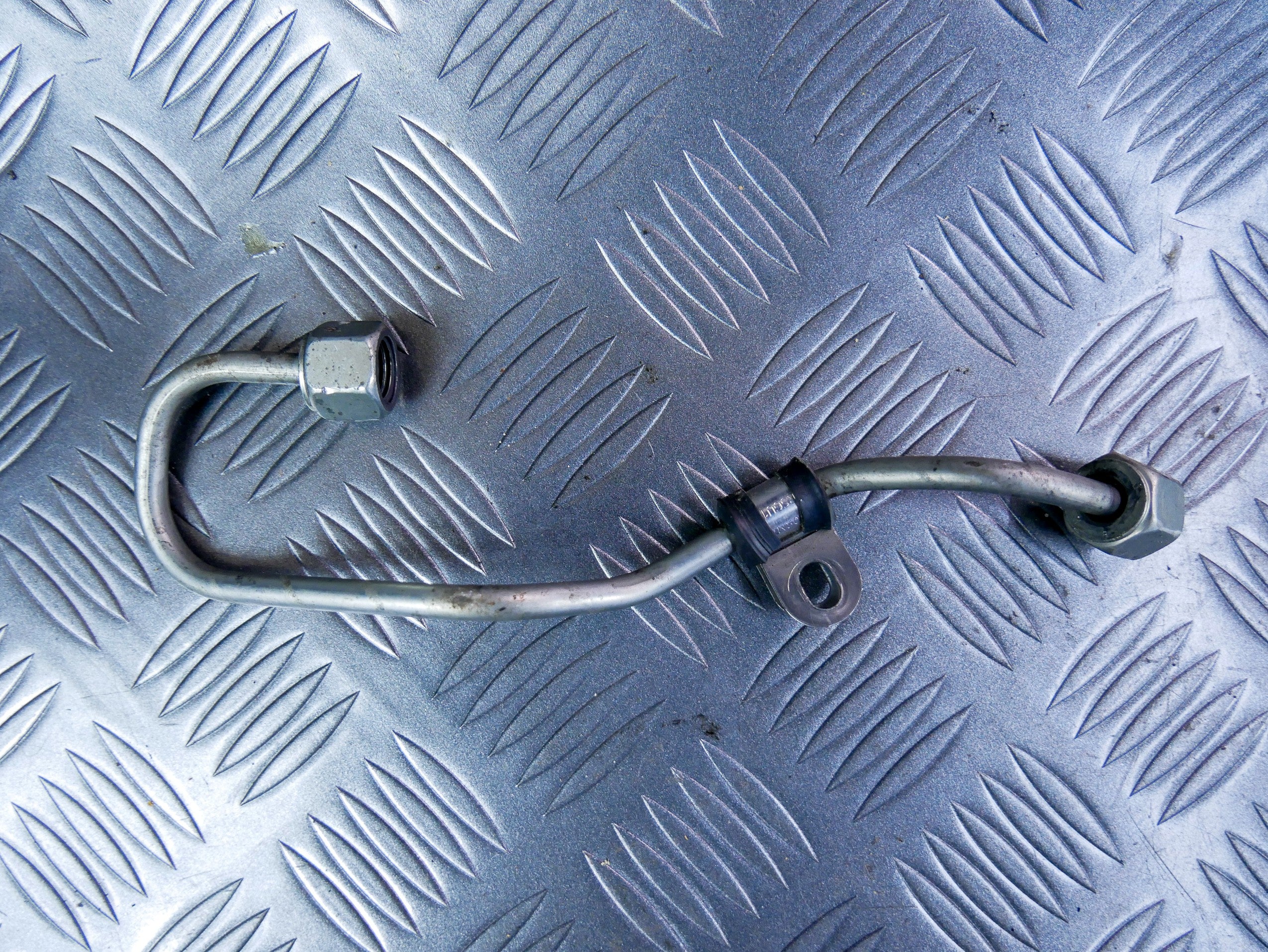 Rurka przewód paliwa 03L130321F VW CADDY III 2.0 TDI