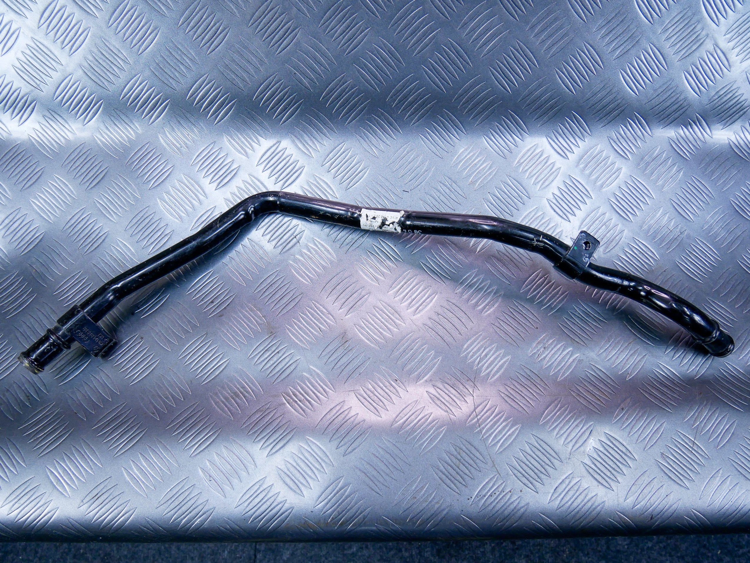 Rurka przewód wody 1K0121070BR VW CADDY III 2.0 TDI