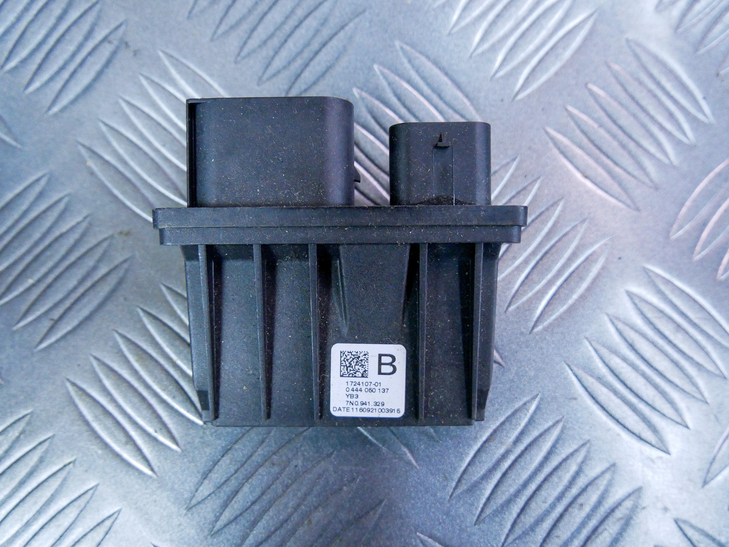 Moduł sterownik ADBLUE 7N0941329 VW CADDY III 2.0 TDI