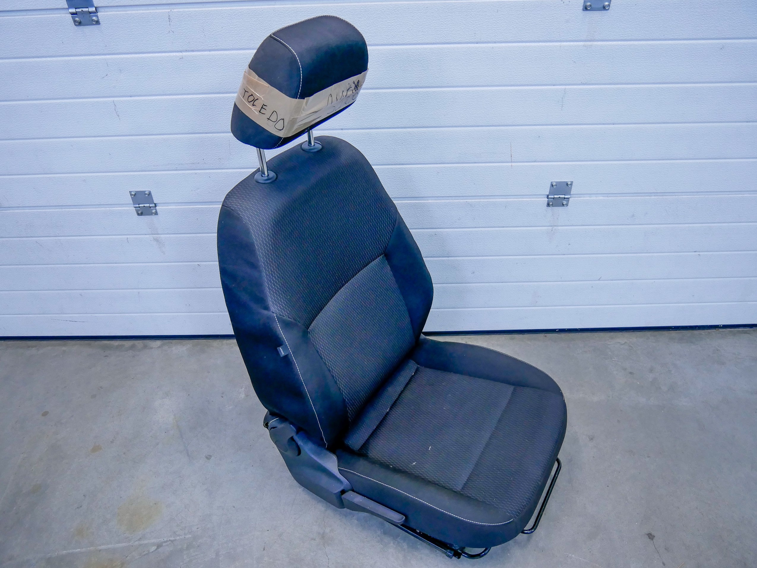 Fotel przód przedni prawy pasażera SKODA RAPID SEAT TOLEDO