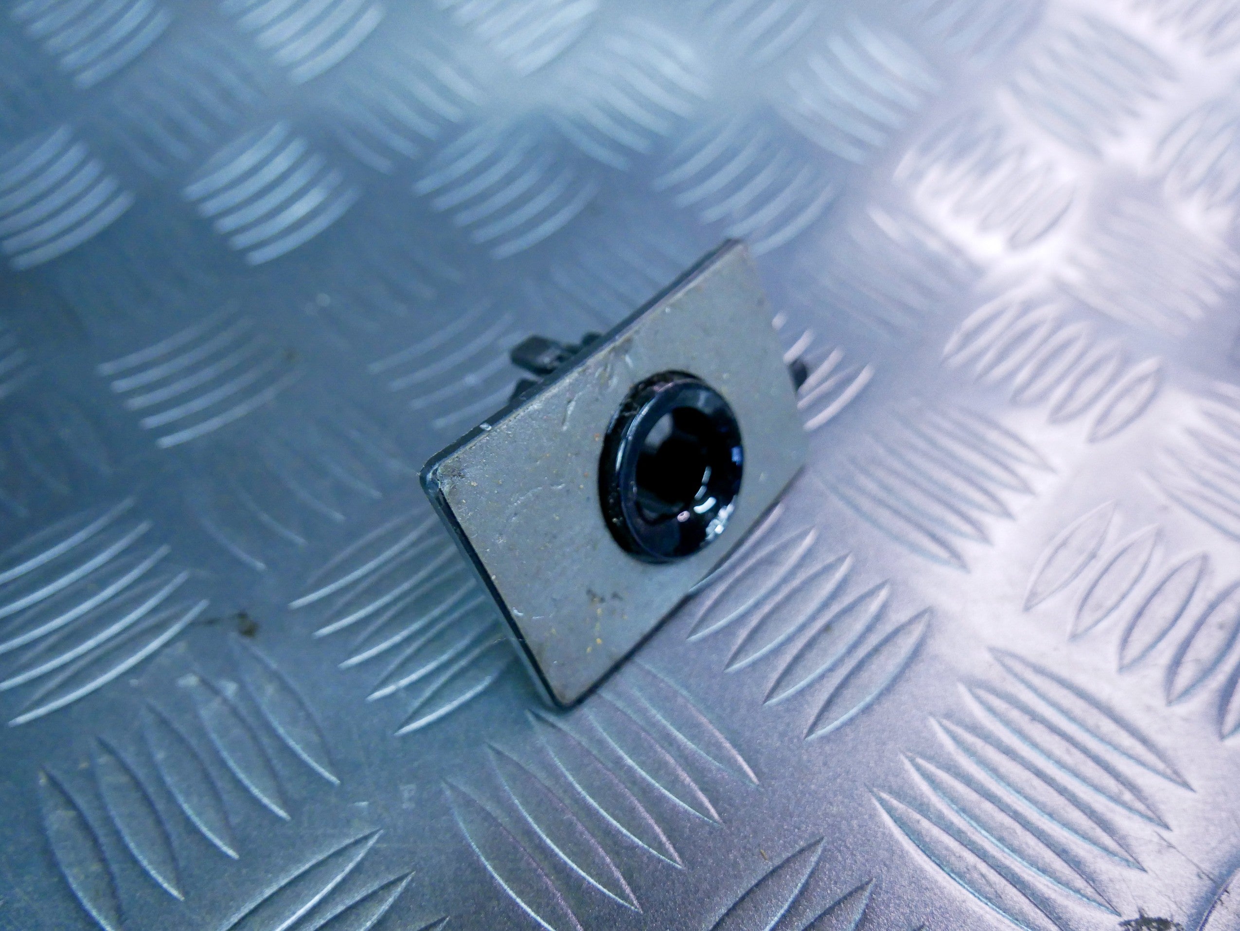 Mocowanie koszyk czujnika PDC 85H919290A AUDI Q6 E-TRON