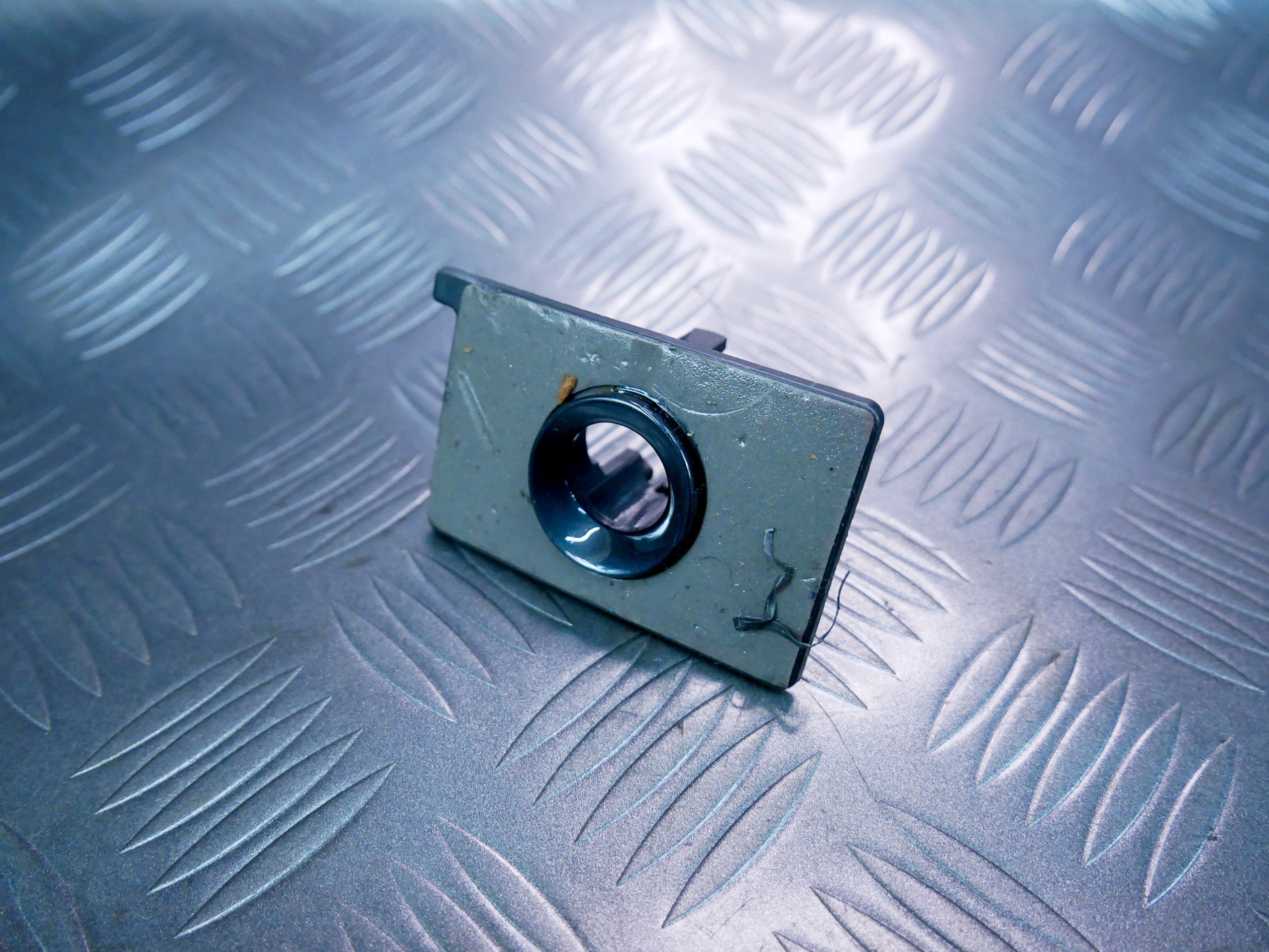 Mocowanie koszyk czujnika PDC 85H807129A AUDI Q6 E-TRON