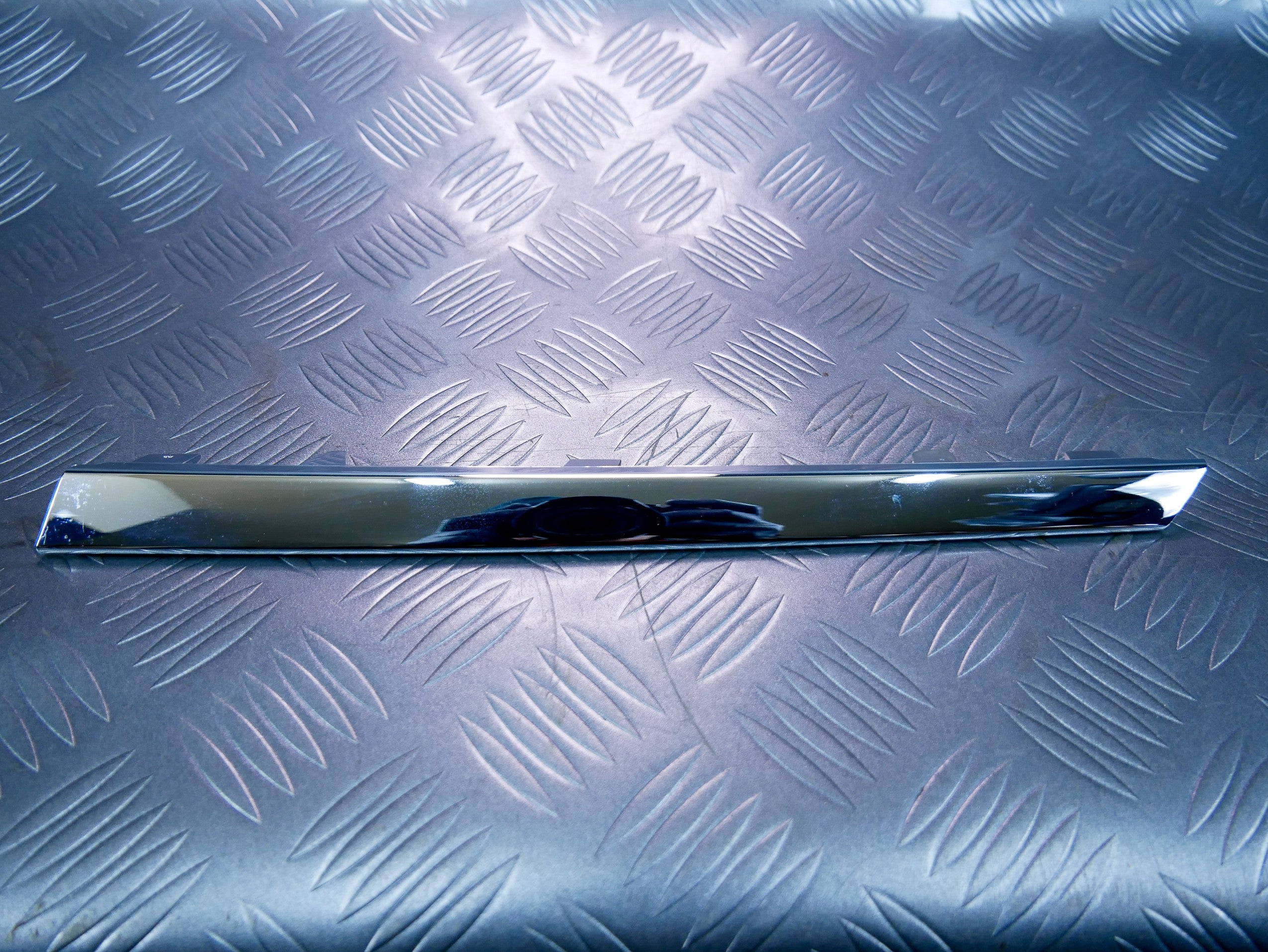 Listwa chrom grill przód A1698882985 MERCEDES B-Klasa W245