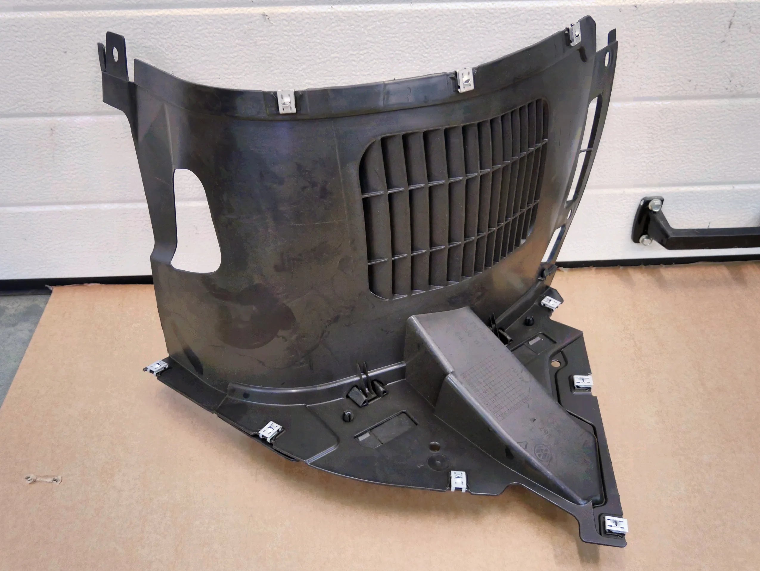 Nadkole przód przednie lewe 2GA809957F VW T-ROC R