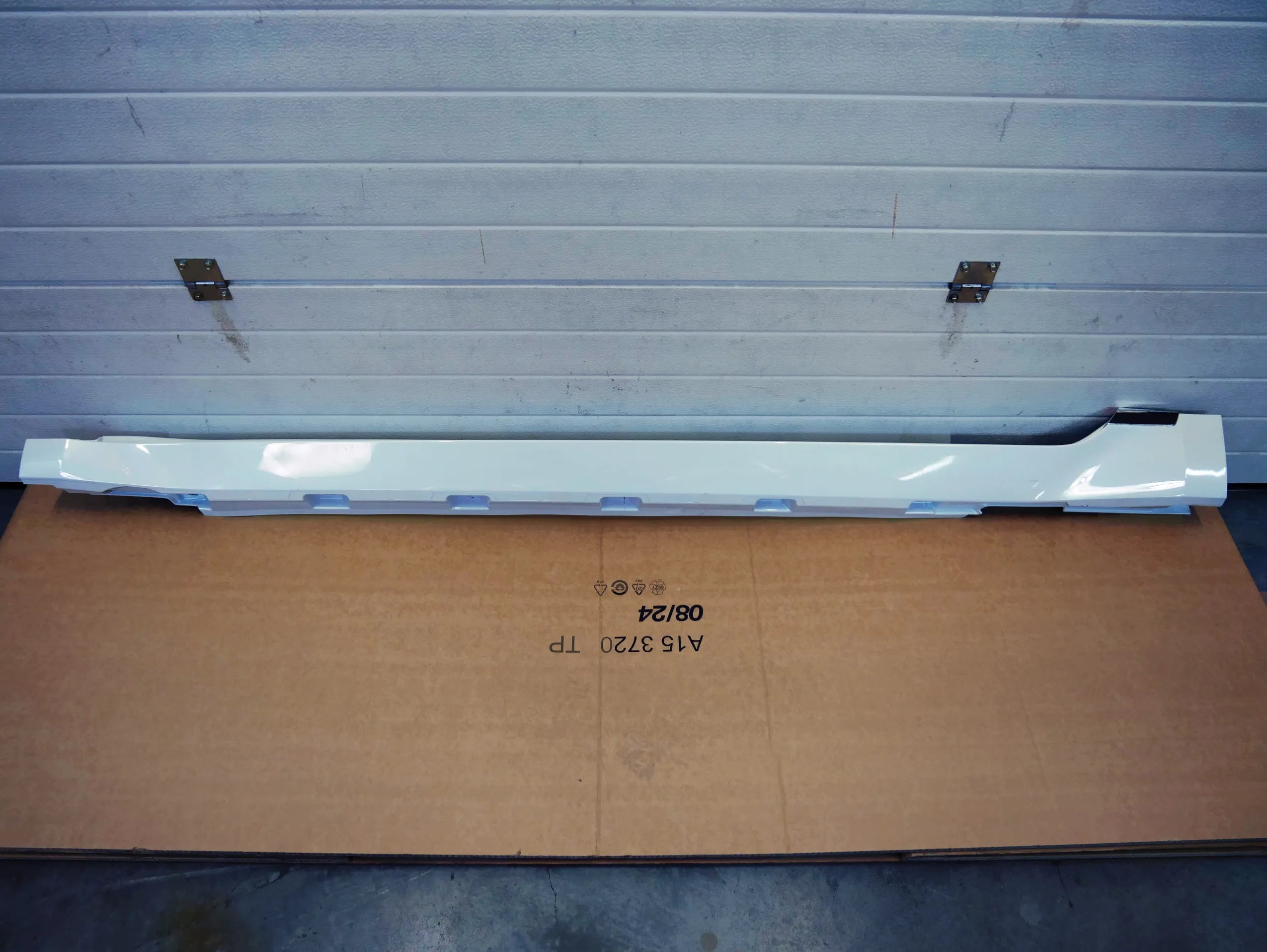 Listwa progowa lewa 3G8853857 L0K1 VW ARTEON 3G8