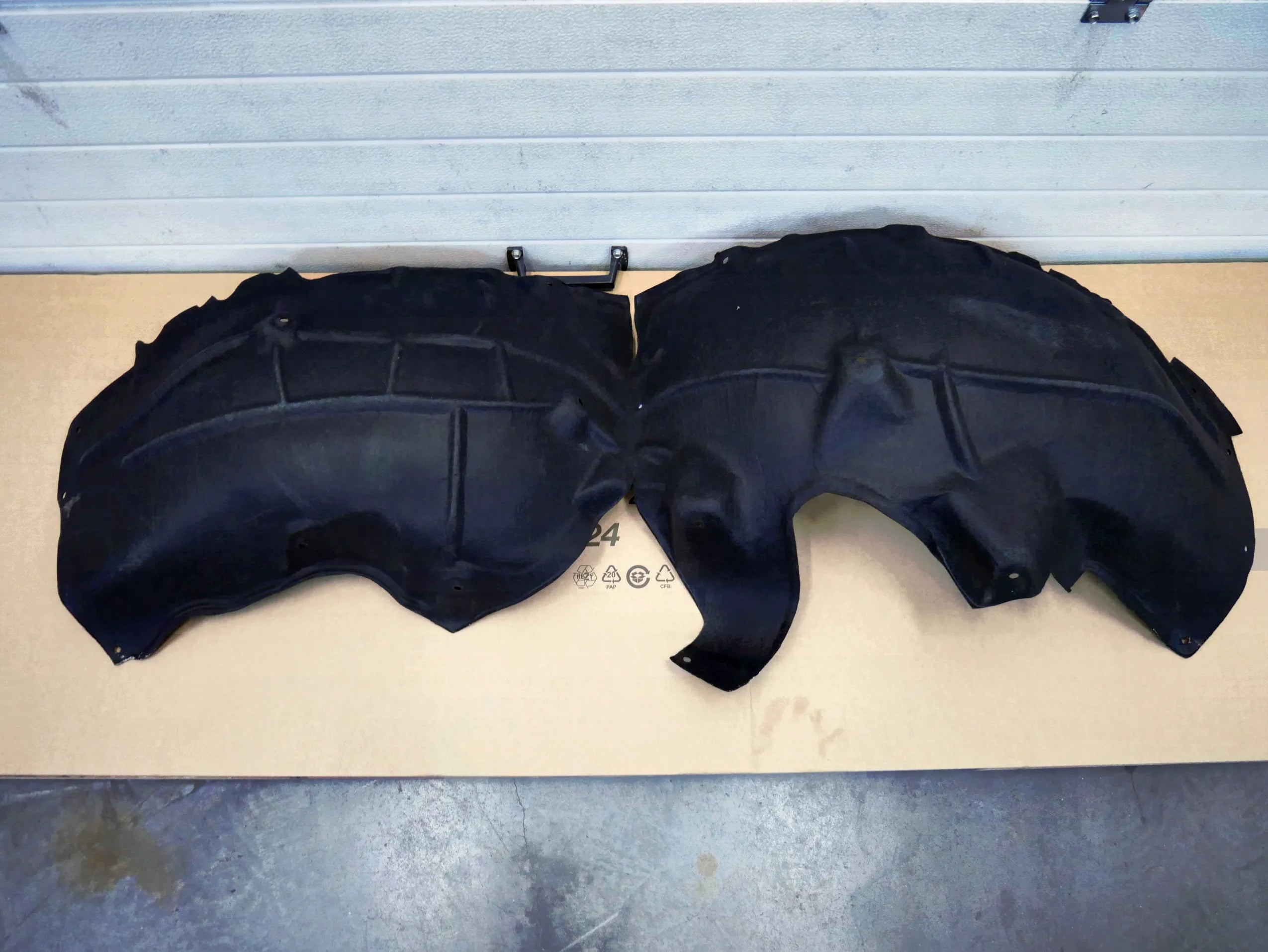 NOWE ORYGINALNE nadkole tył tylne prawe 1492616-00-A TESLA MODEL Y