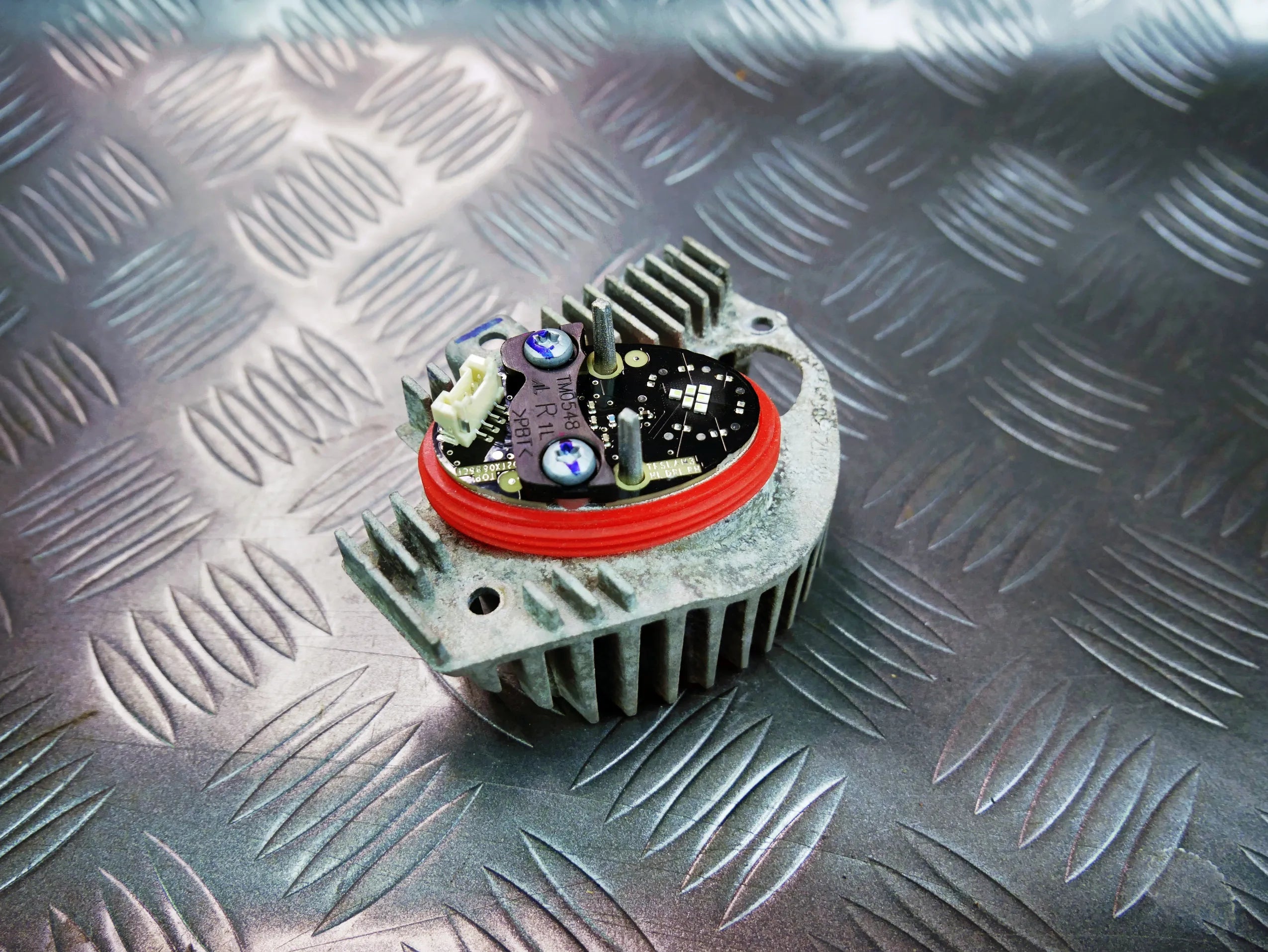 Moduł przetwornica lampy przód prawa jeż LED DRL TESLA MODEL Y