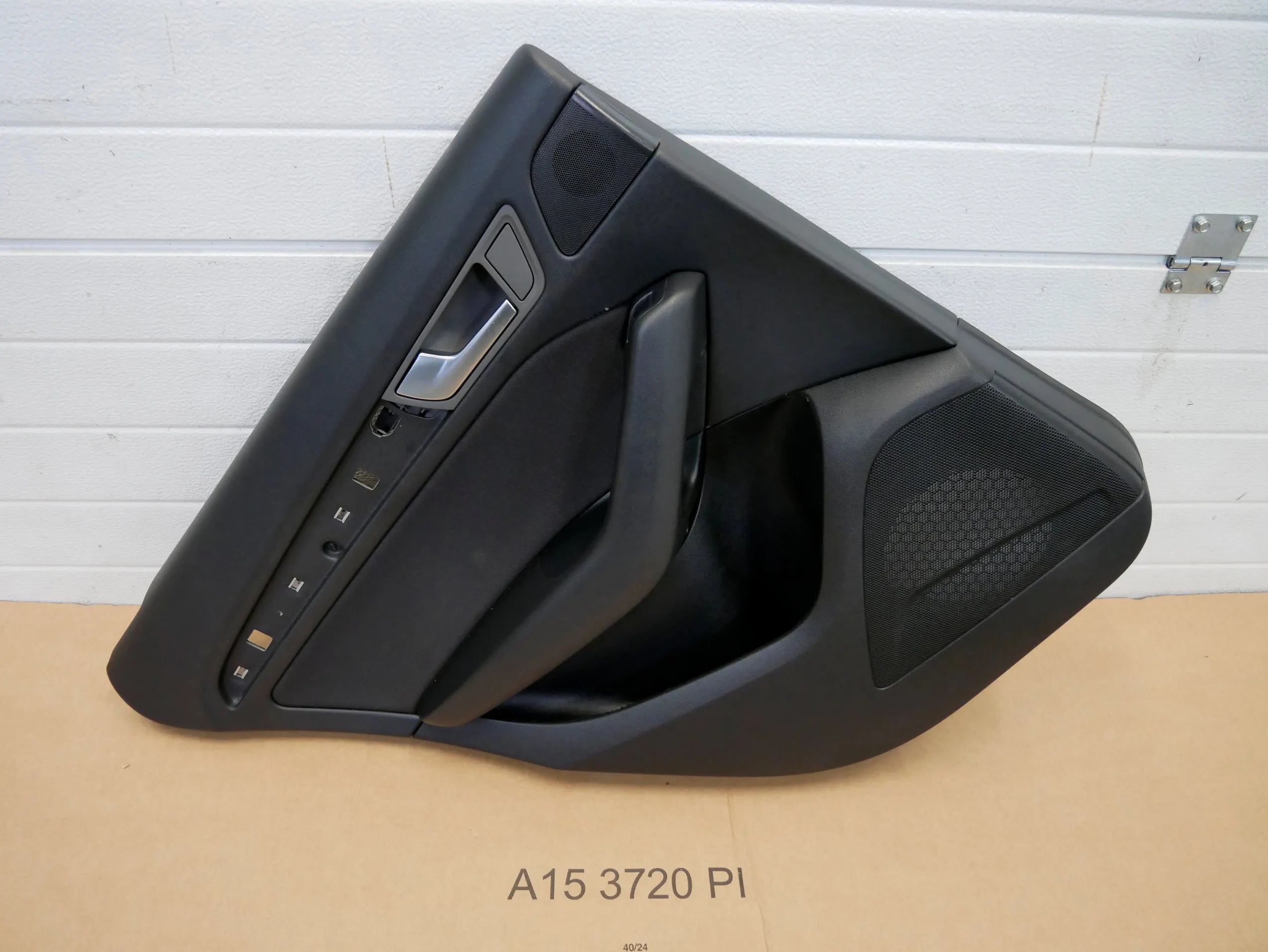 Tapicerka boczek drzwi tył tylny lewy AUDI Q5 8R0 LIFT