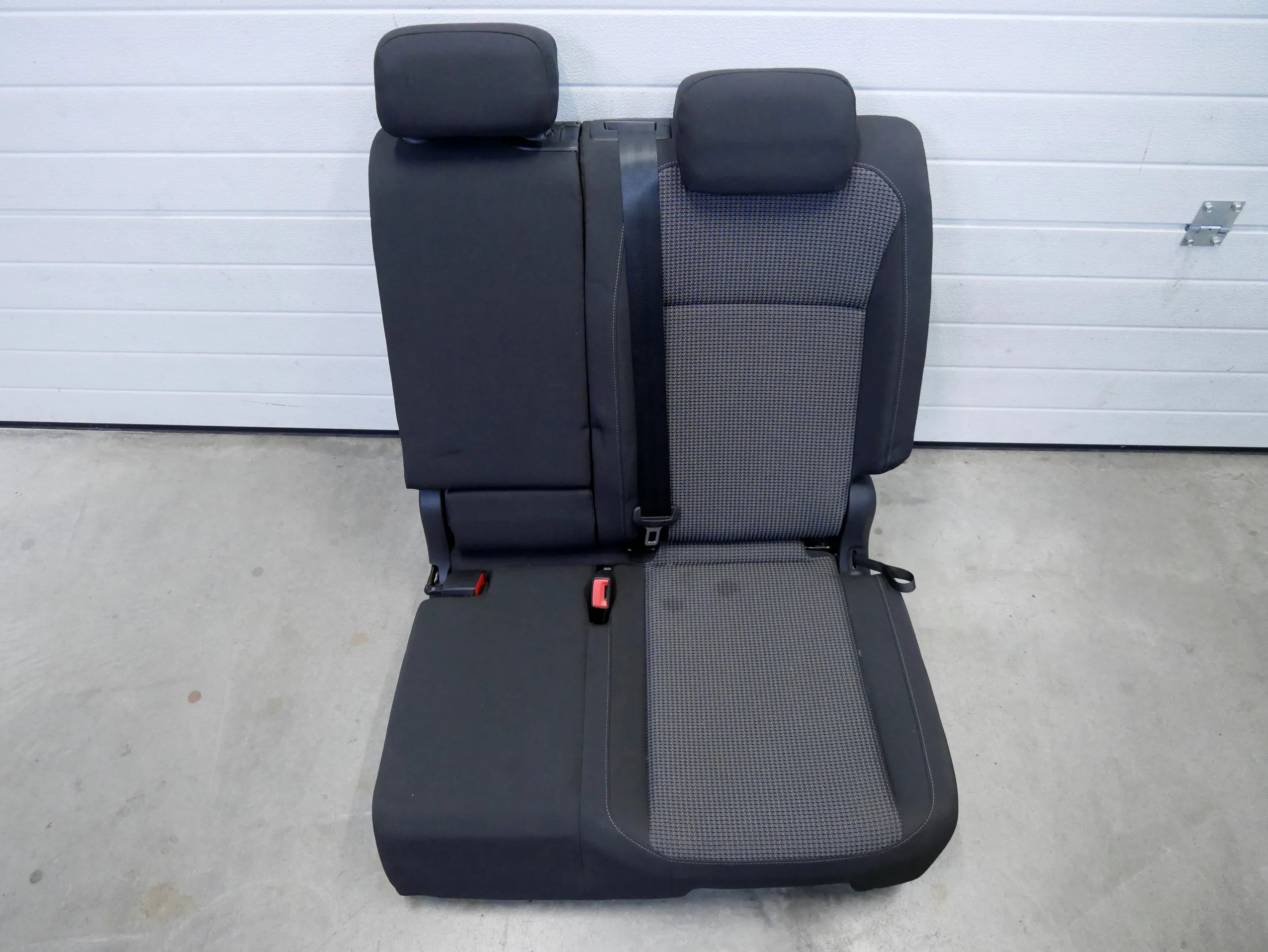 Fotel kanapa siedzisko tył tylne lewe VW TIGUAN II 5NA