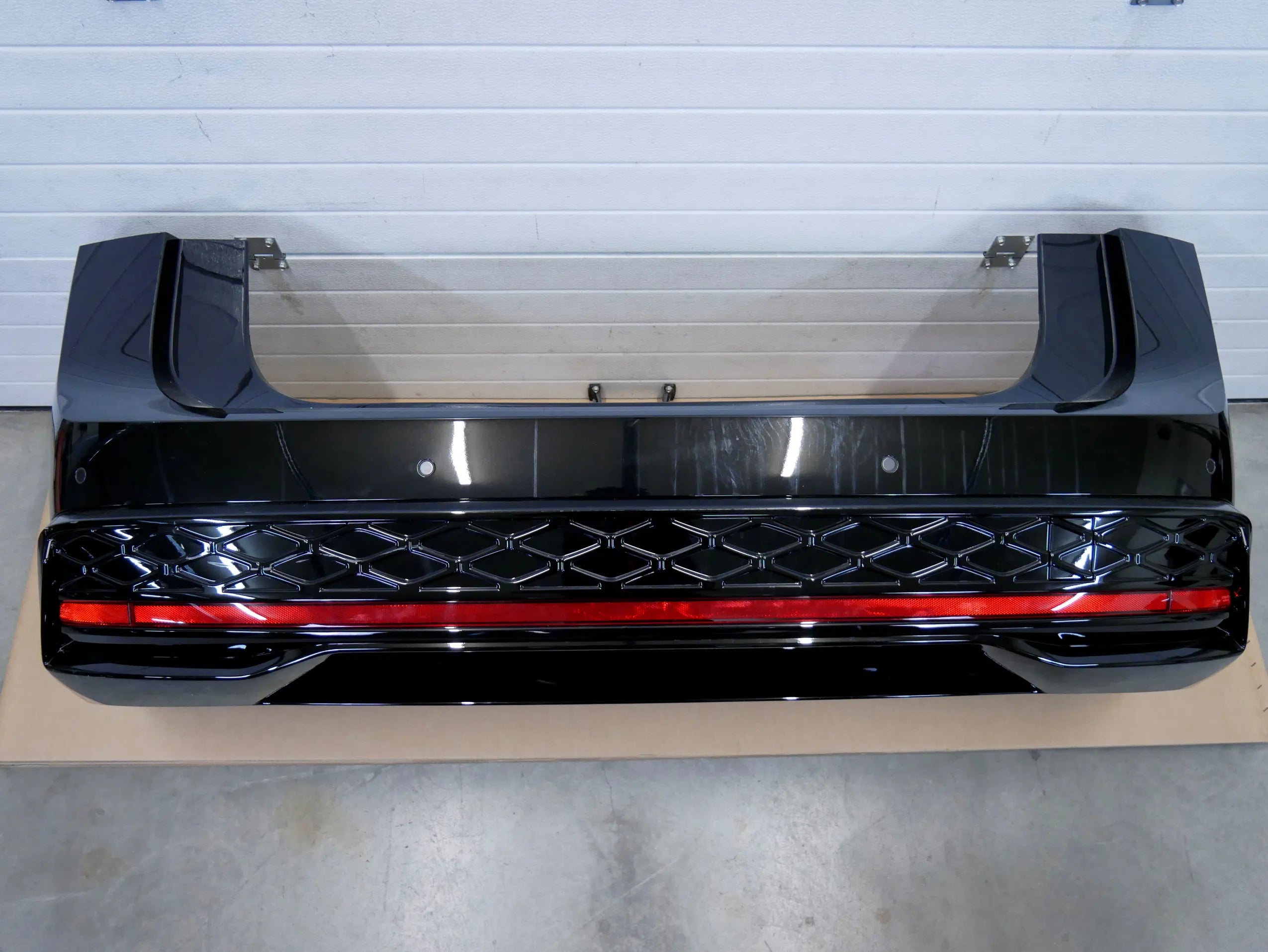 Zderzak tył tylny kompletny 6xPDC LY9T VW ID.7 ID7 TOURER KOMBI