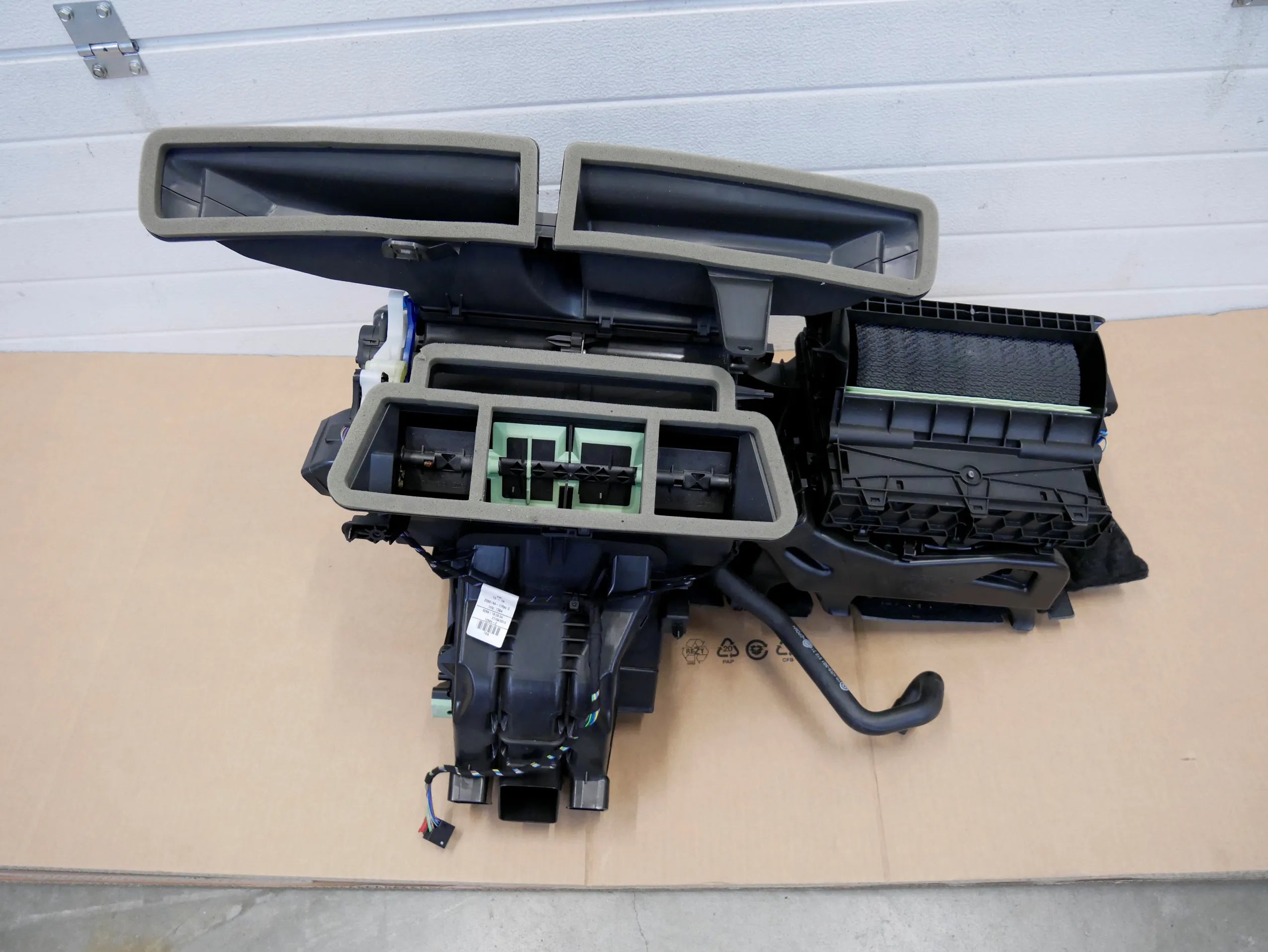 Nagrzewnica kompletna 3Q1820002Q VW PASSAT B8 2.0 TDI