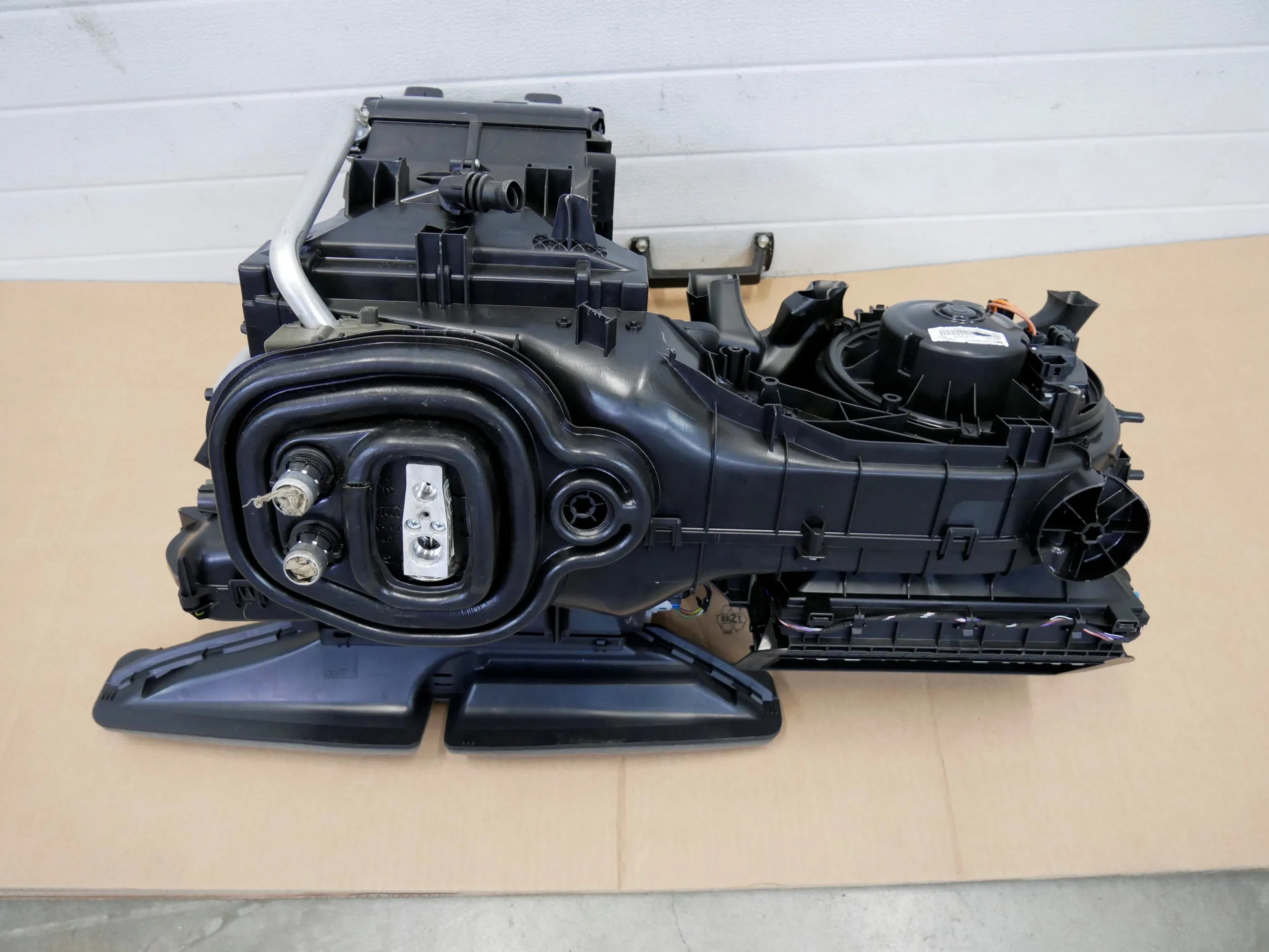 Nagrzewnica kompletna 3Q1820002R VW PASSAT B8 2.0 TDI