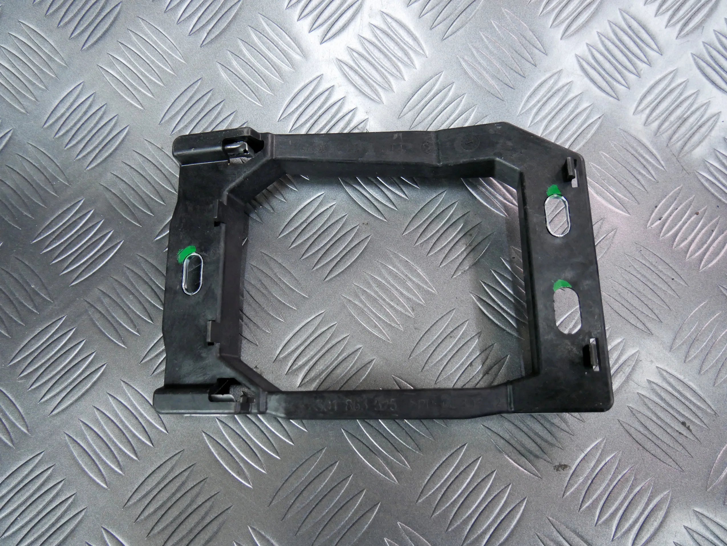 Mocowanie wybieraka biegów 3G1863525 VW PASSAT B8