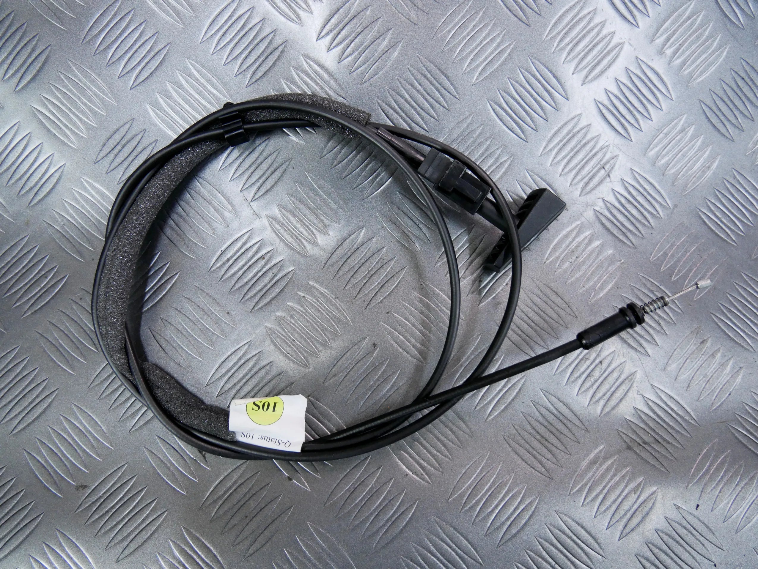 Linka cięgno obalania fotela tył lewa 3G5885591 VW PASSAT B8 SEDAN