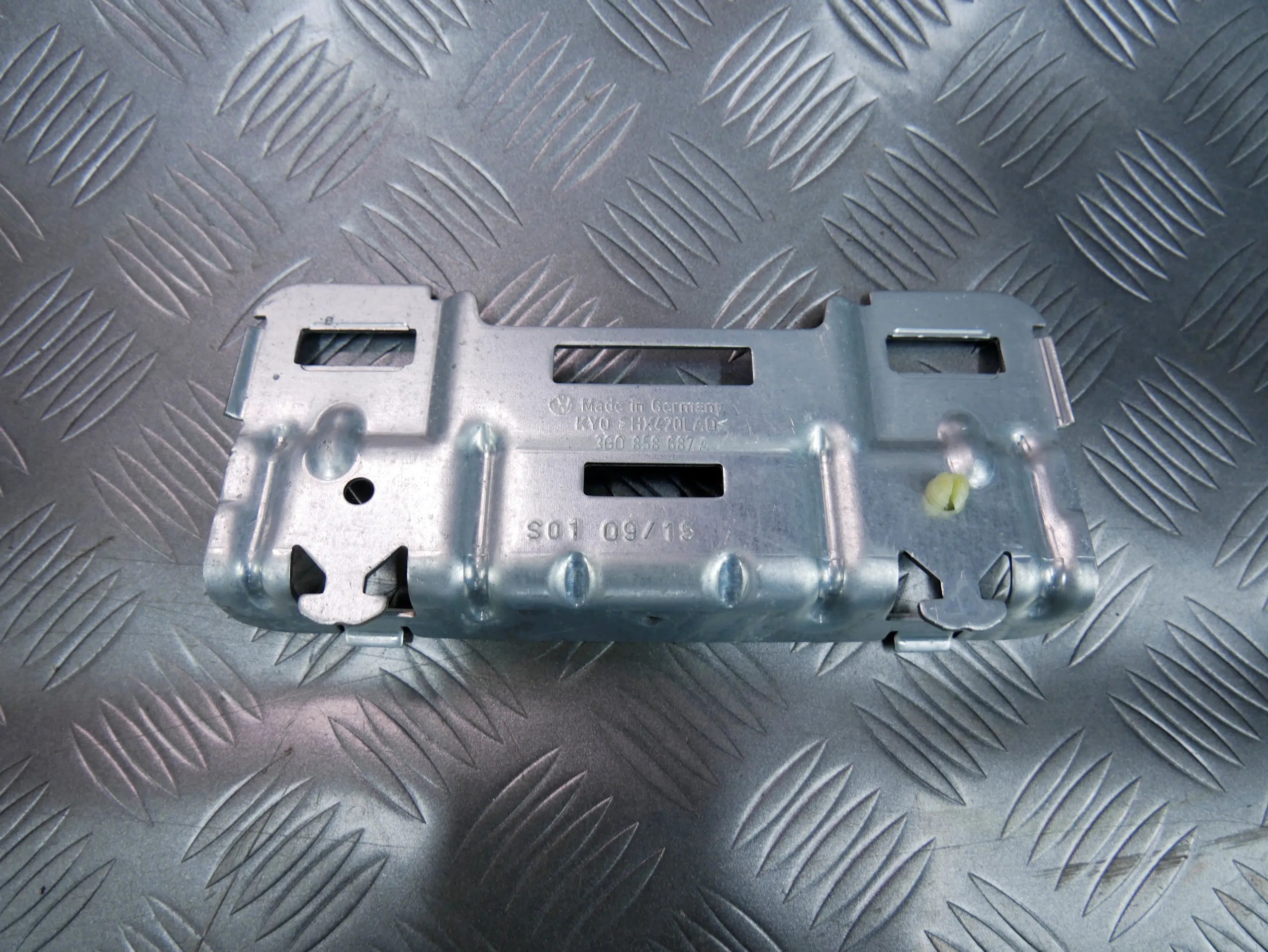 Mocowanie podsufitki 3G0858687A VW PASSAT B8