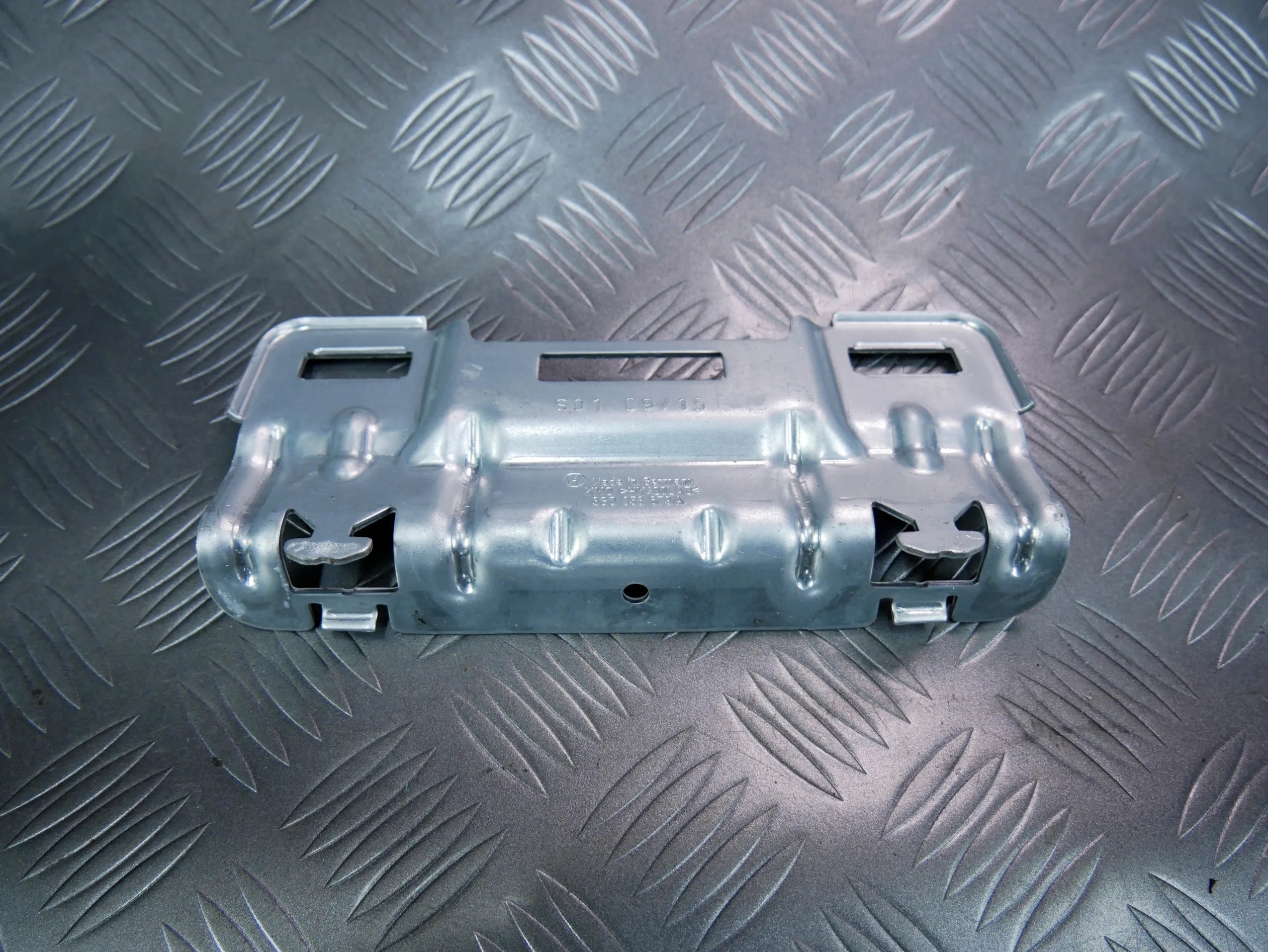 Mocowanie podsufitki 3G0858679A VW PASSAT B8