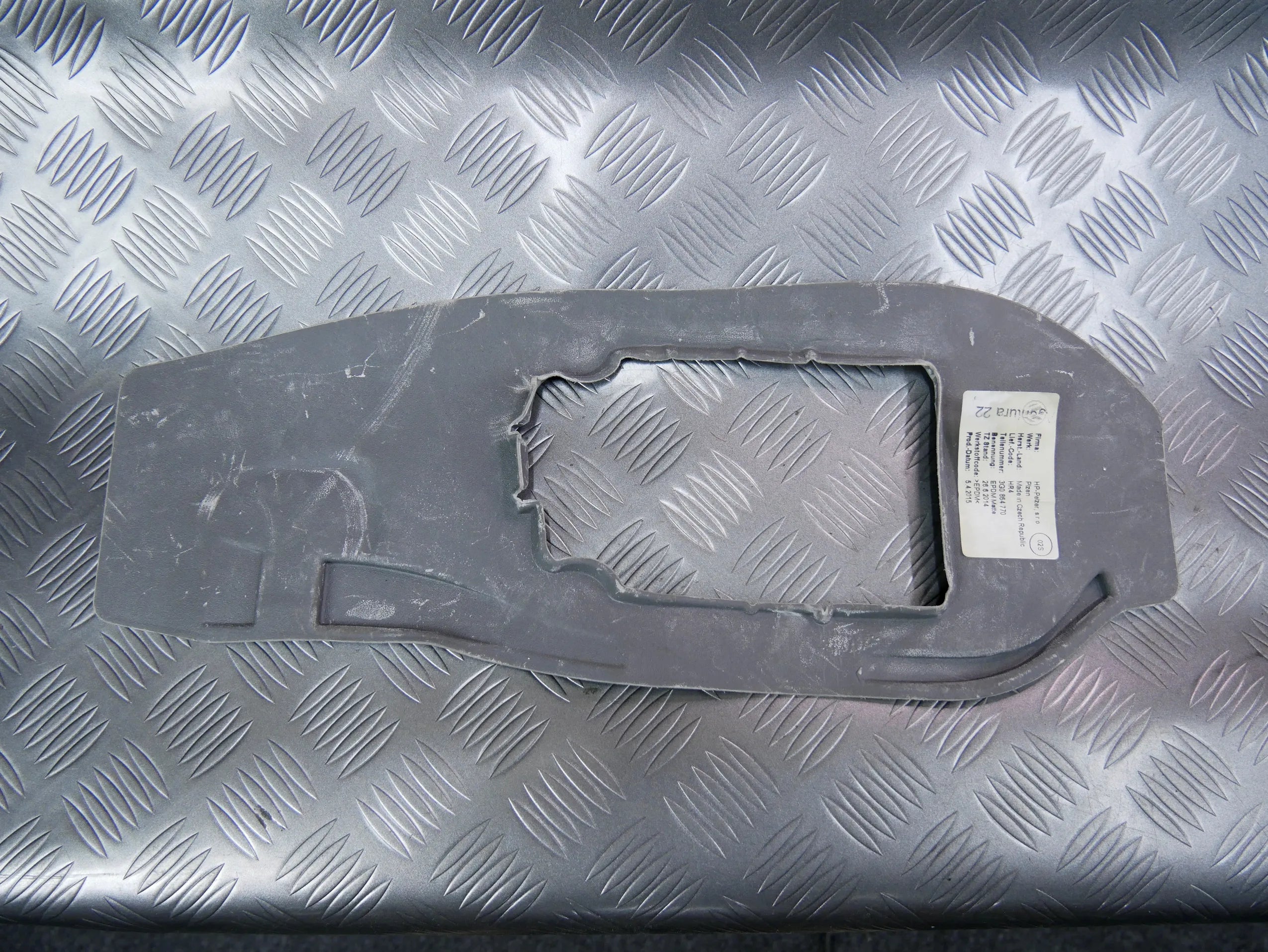 Wygłuszenie tunelu 3G0864770 VW PASSAT B8