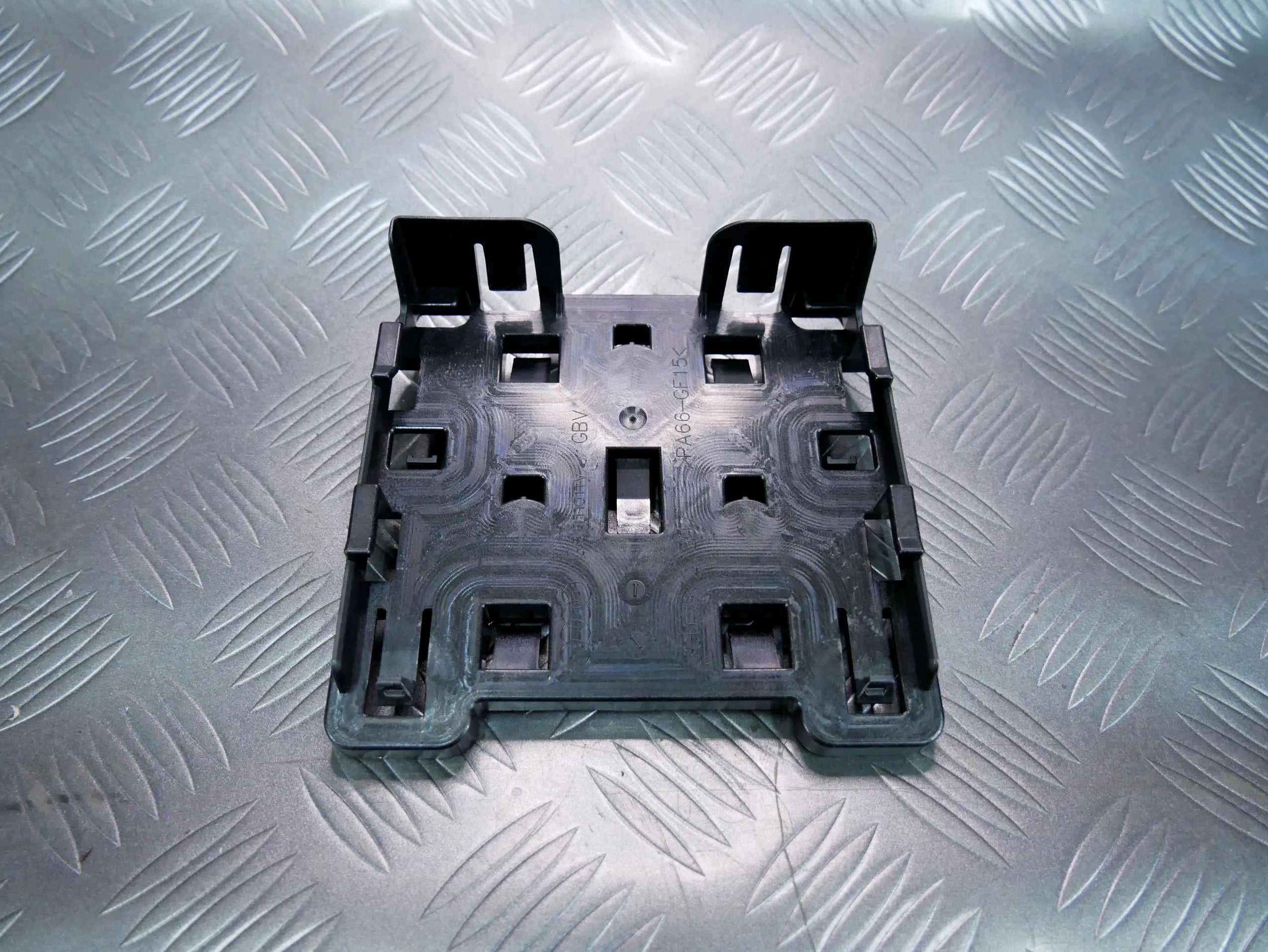 Uchwyt mocowanie sterownika 3G0972597 VW PASSAT B8