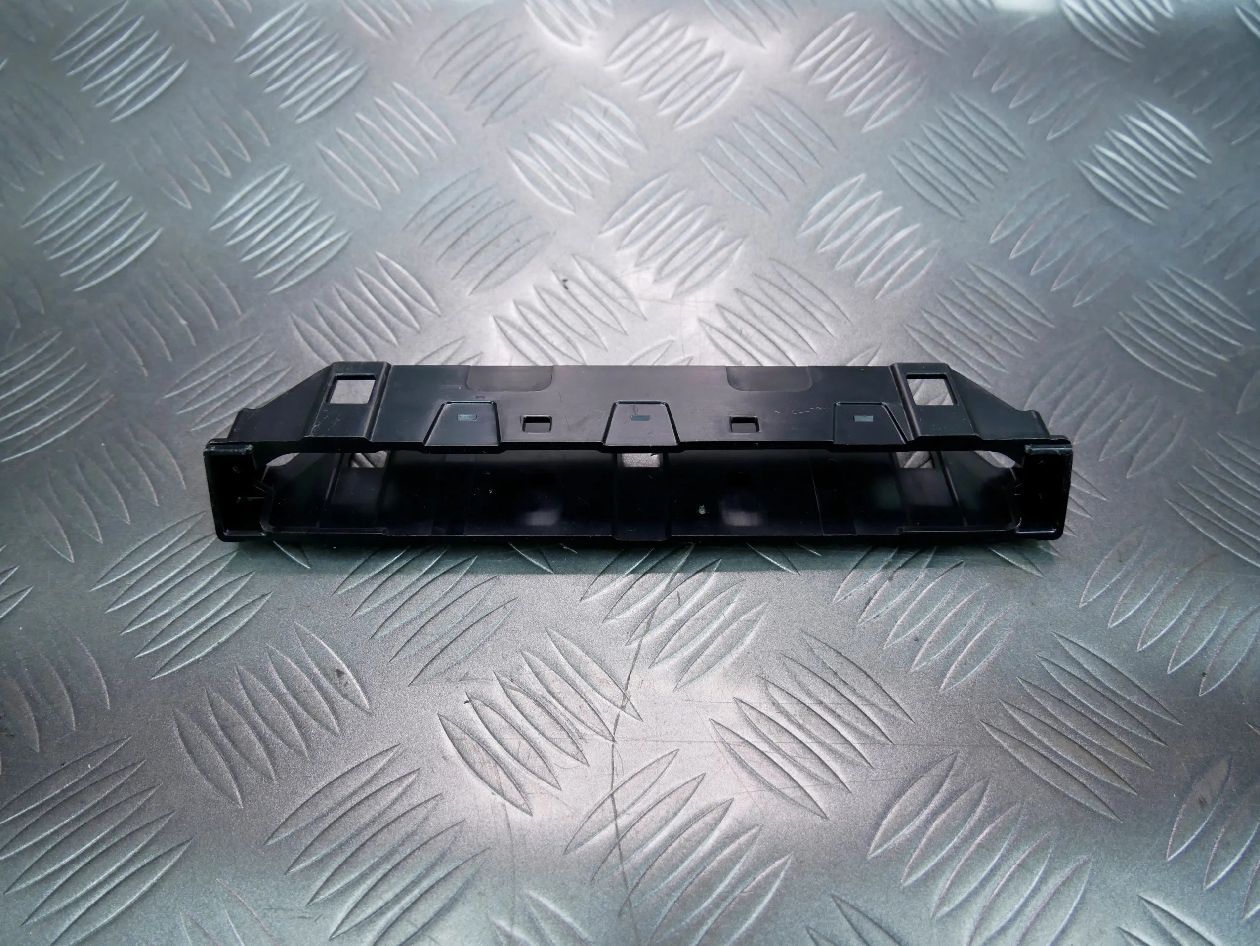 Ramka obudowa przycisku 3G1853770A VW PASSAT B8