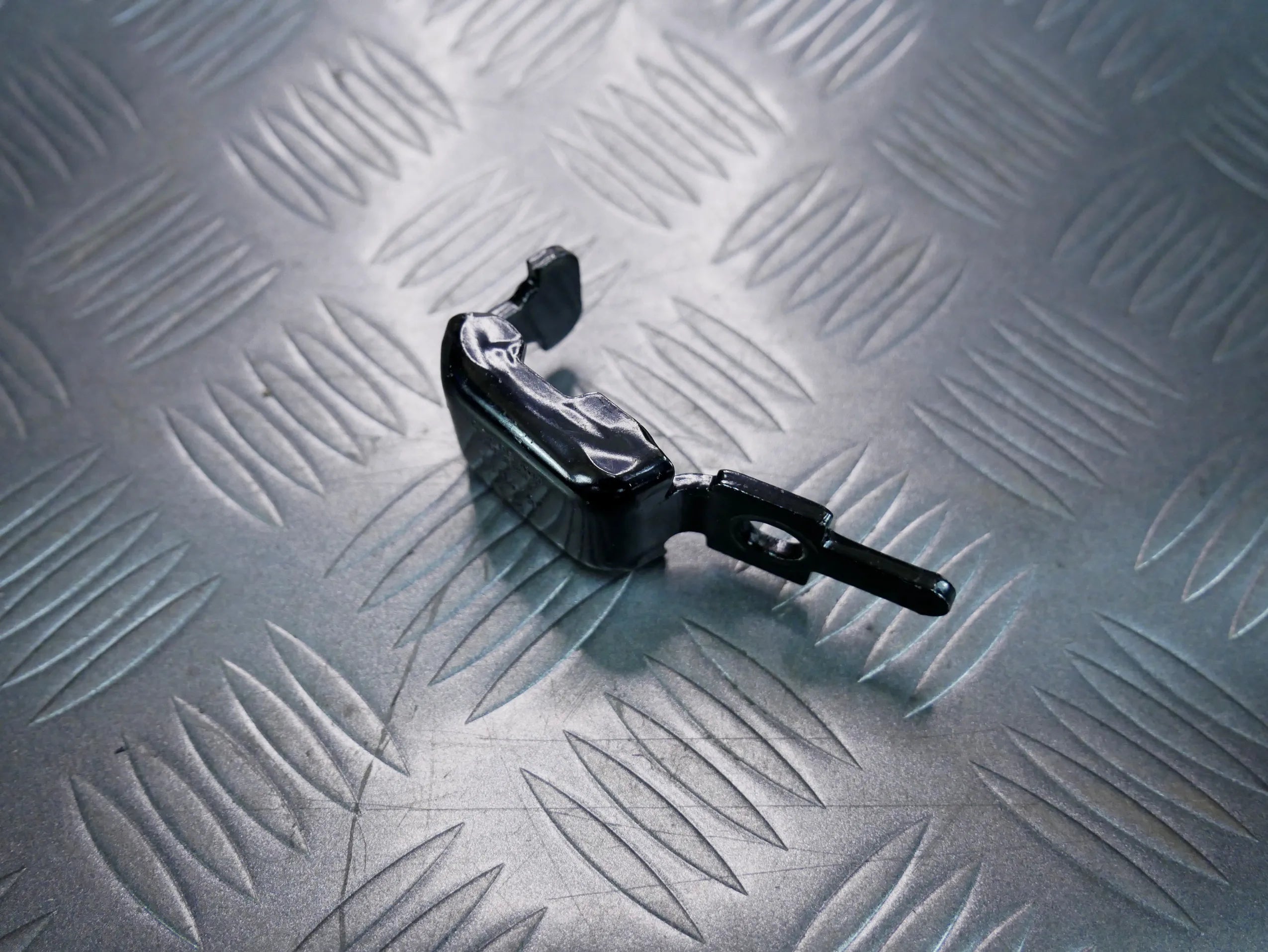 Klamra mocowanie zaczep kanapy 3C0886193A VW PASSAT B8