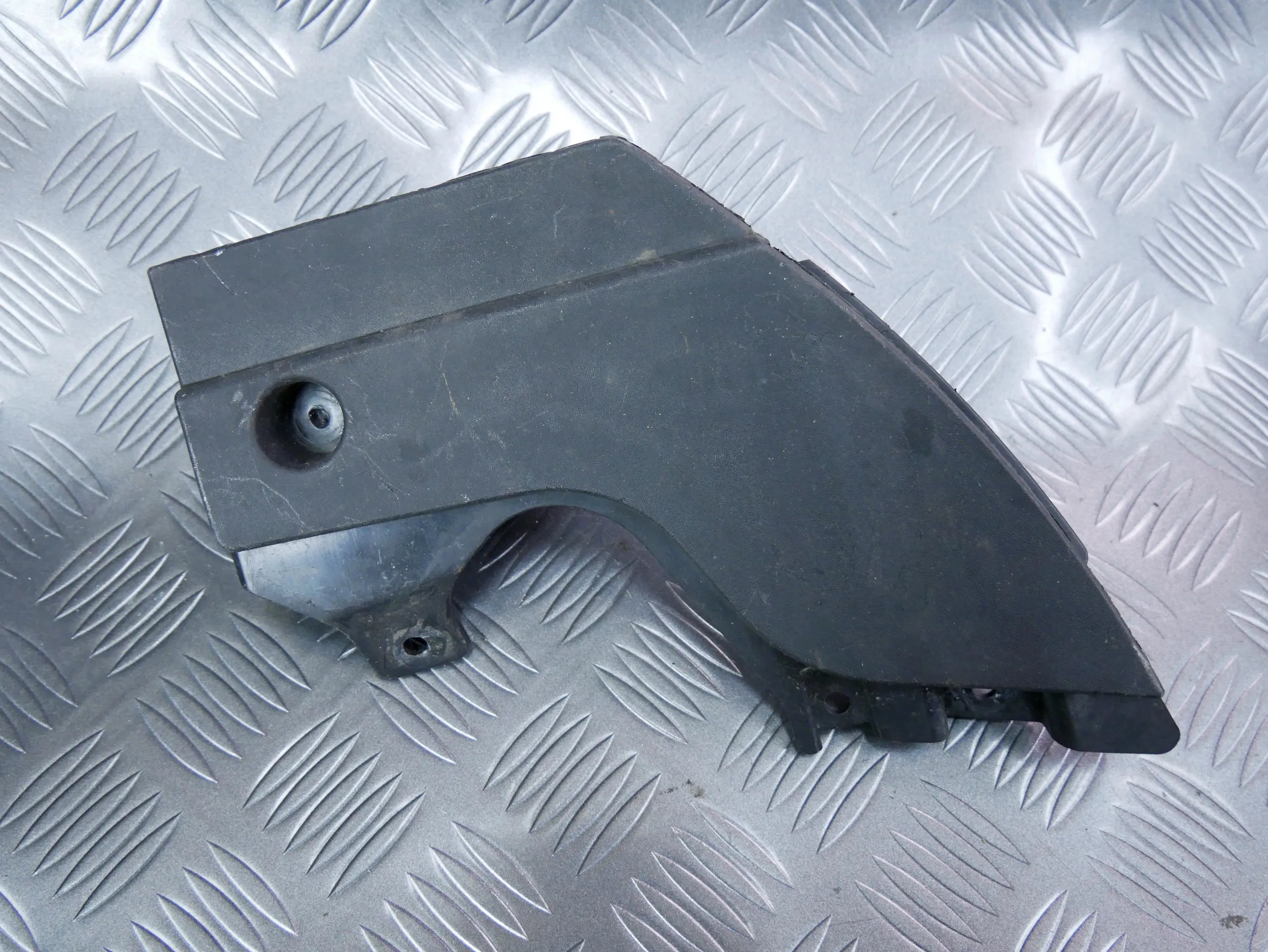 Chlapacz tył tylny lewy 3G0854857 VW PASSAT B8