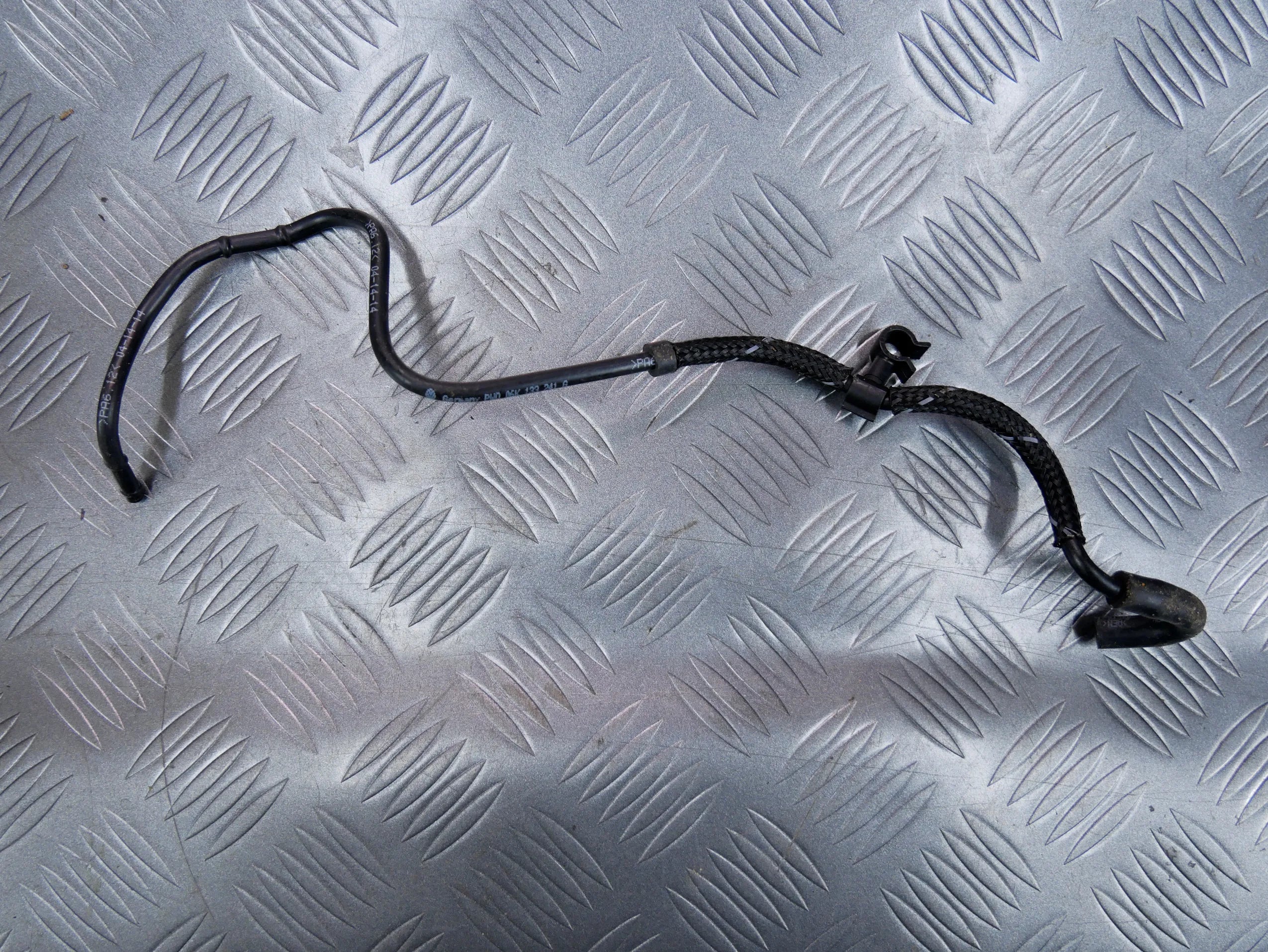 Rurka przewód podciśnienia 06K133241G VW PASSAT B8 2.0 TSI