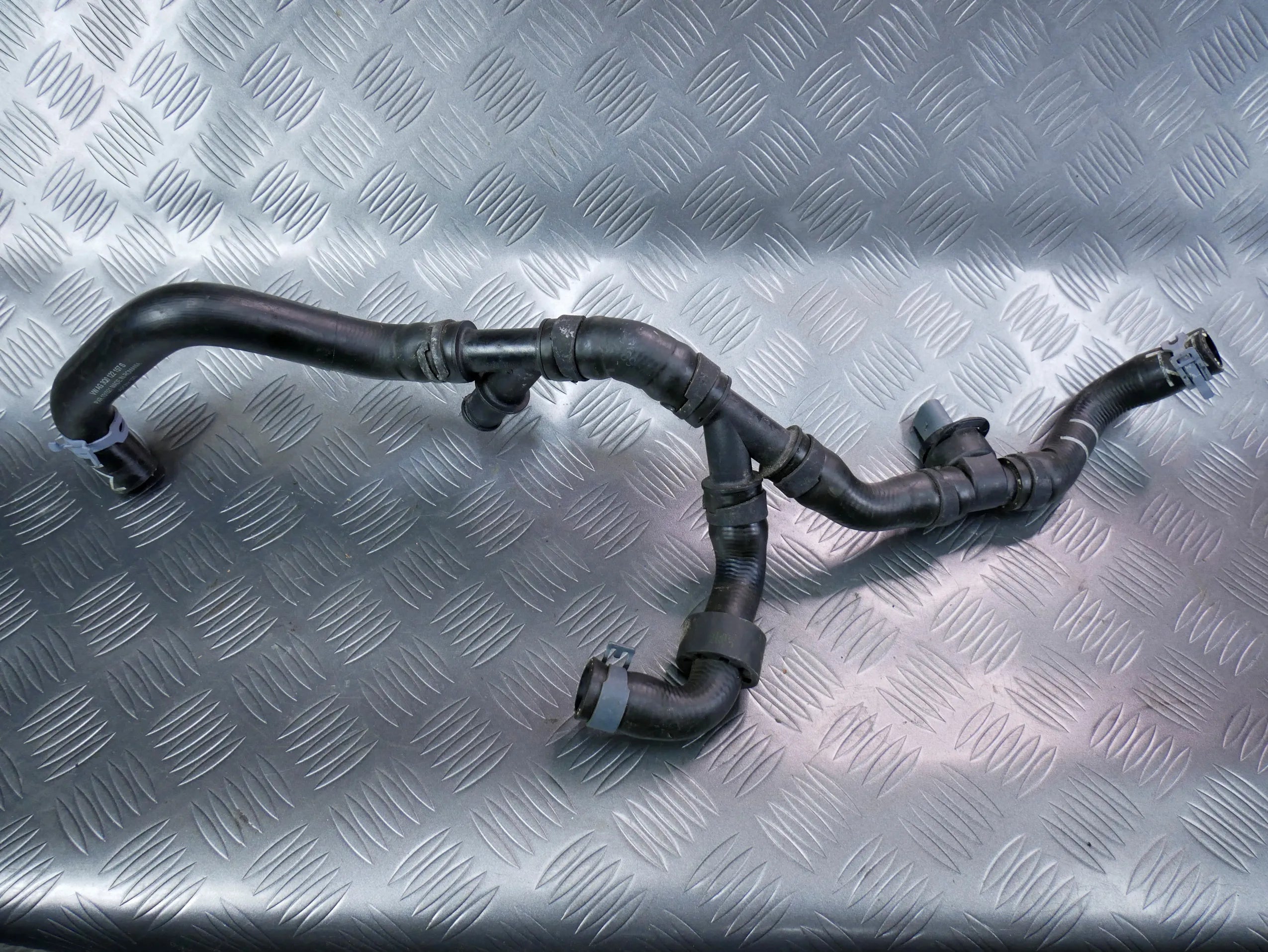 Rura wąż wody 3Q0122157S VW PASSAT GTE 1.4 TSI